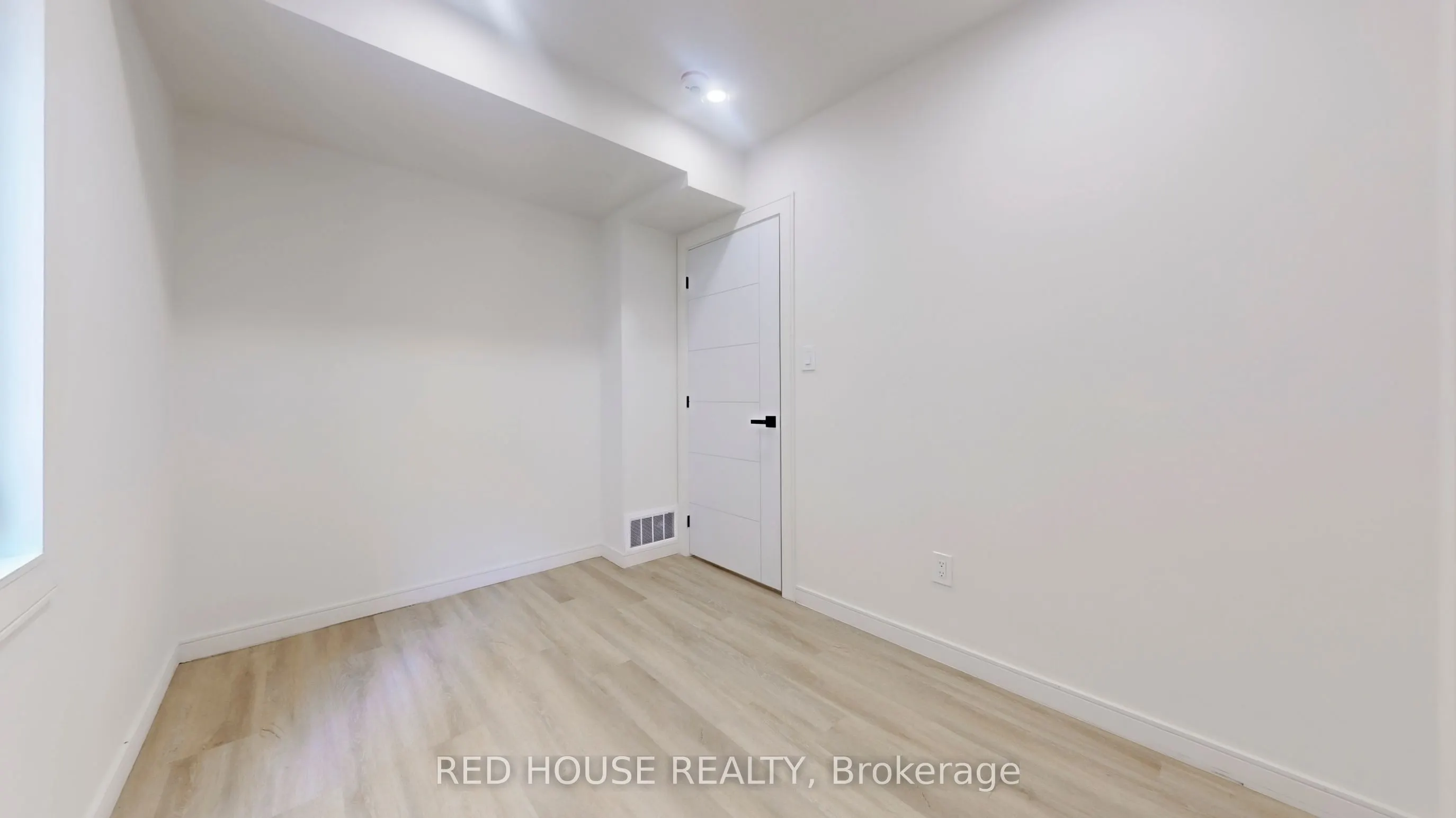 63 Derwyn Road, #1