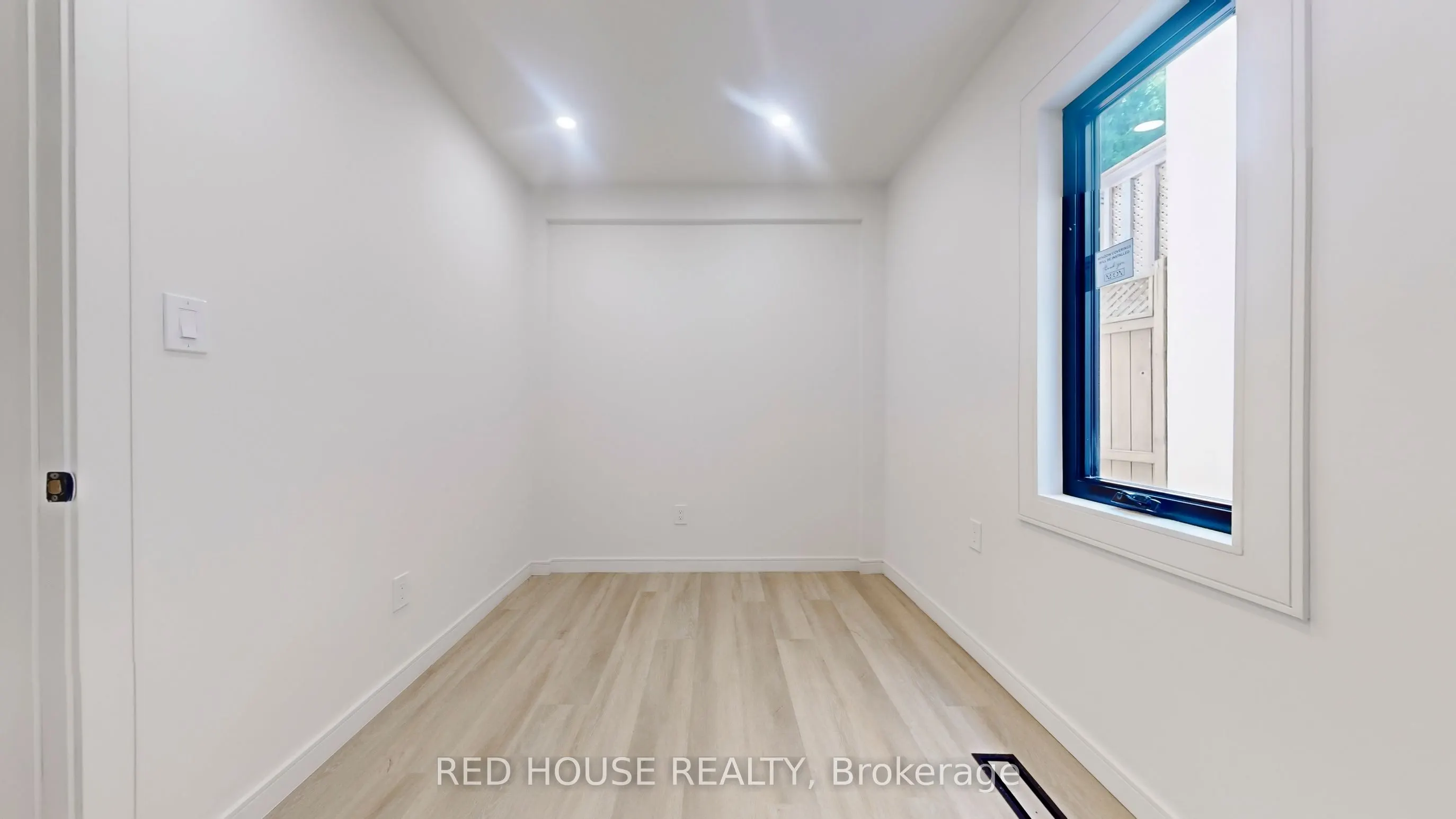 63 Derwyn Road, #1