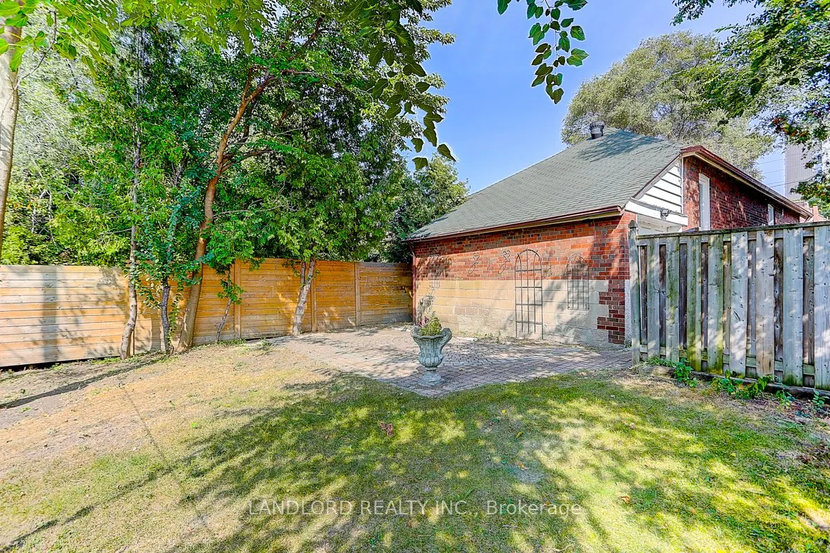 1206 Broadview Avenue, #Lower