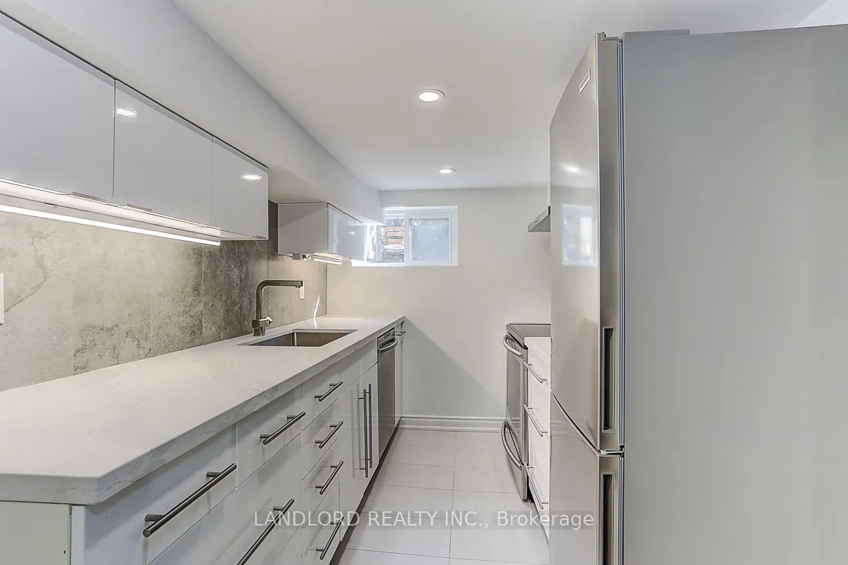 1206 Broadview Avenue, #Lower