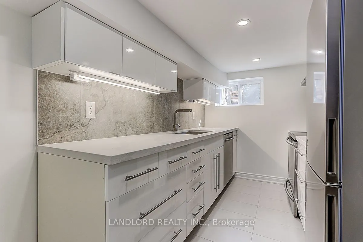 1206 Broadview Avenue, #Lower