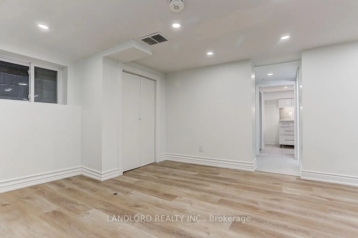 1206 Broadview Avenue, #Lower