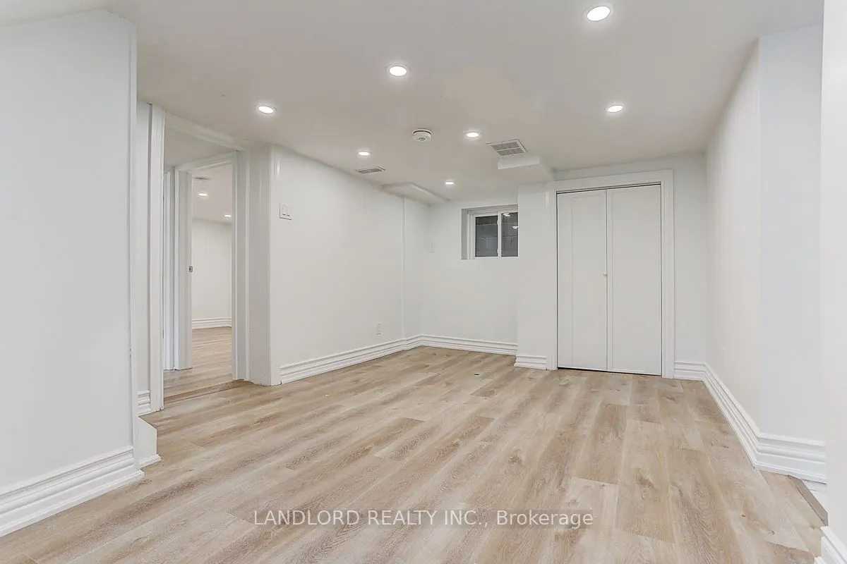 1206 Broadview Avenue, #Lower