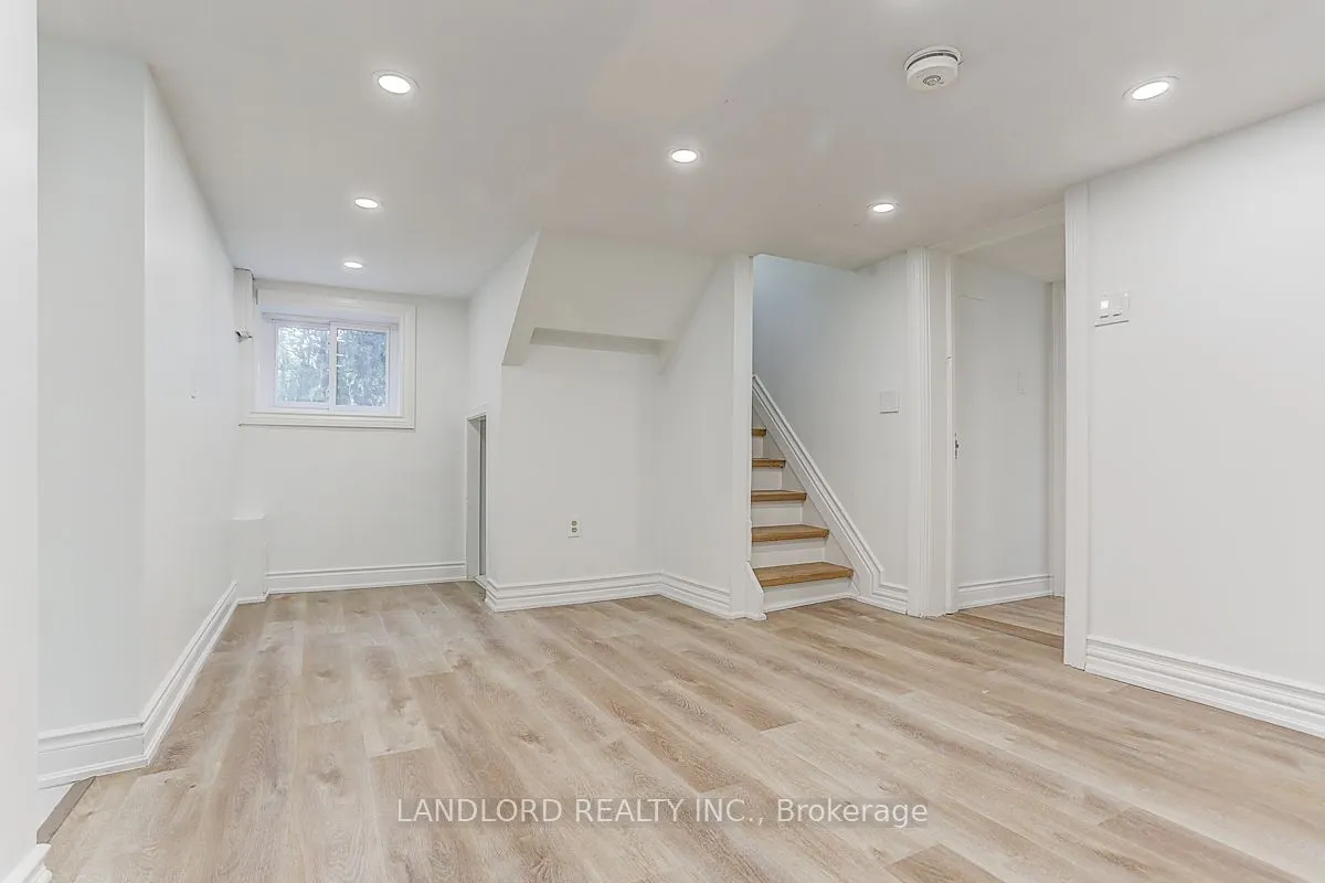 1206 Broadview Avenue, #Lower