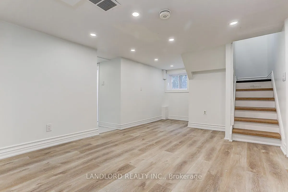1206 Broadview Avenue, #Lower