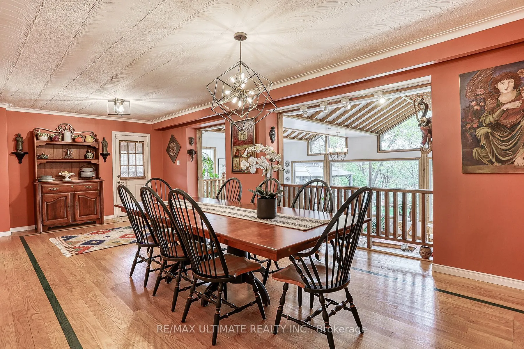 103 Weir Crescent
