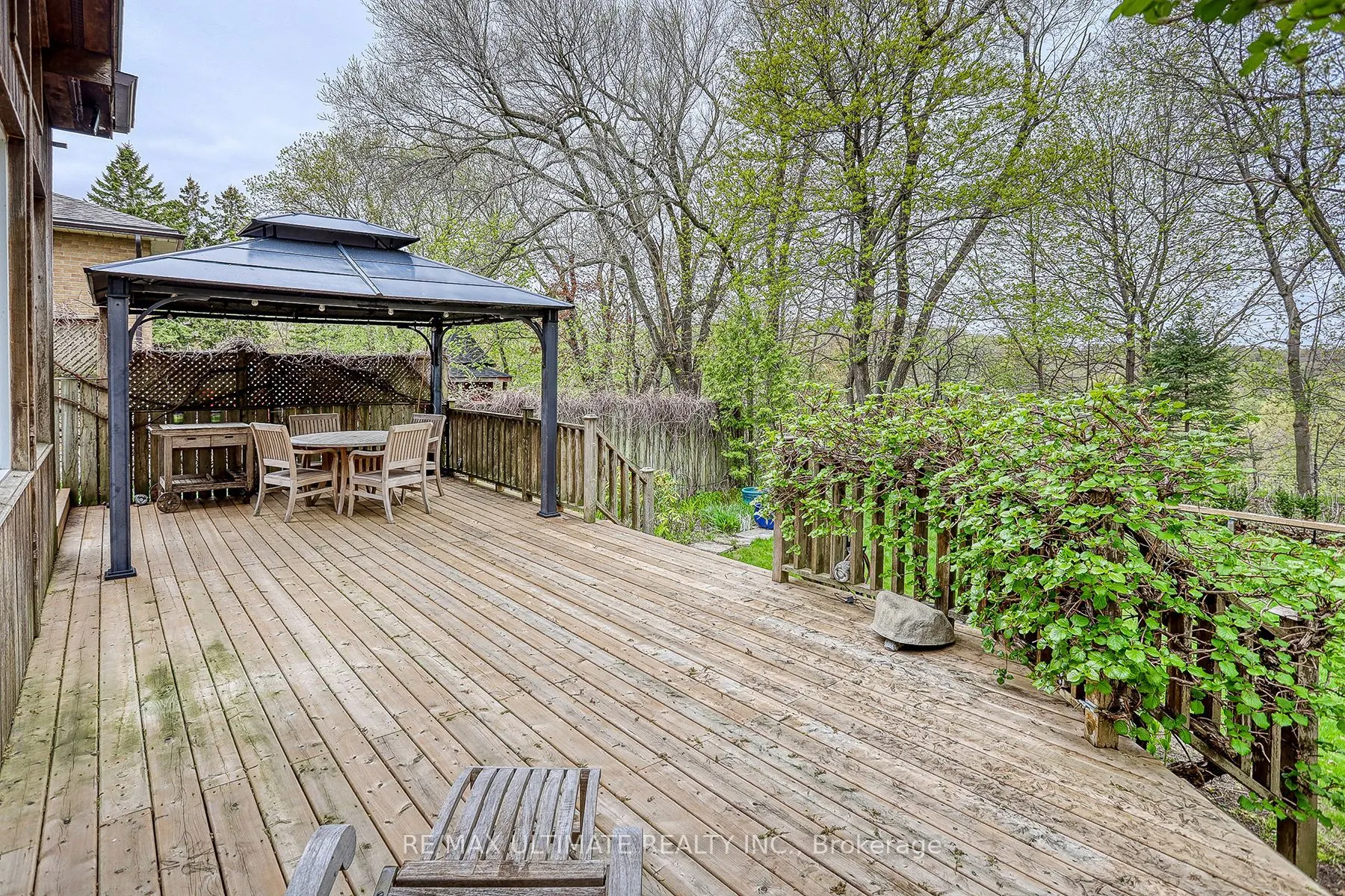 103 Weir Crescent