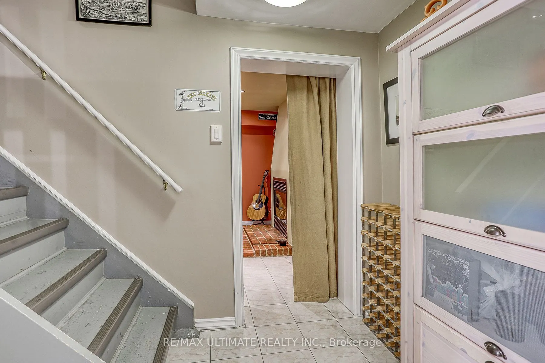 103 Weir Crescent