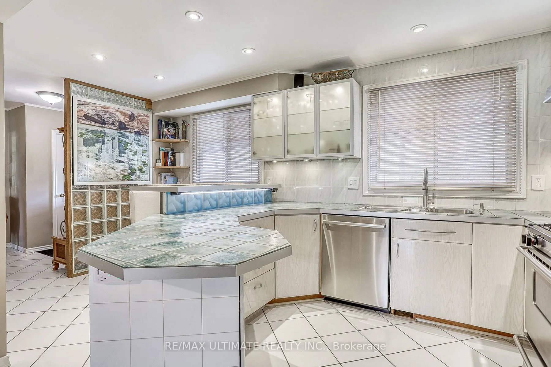103 Weir Crescent