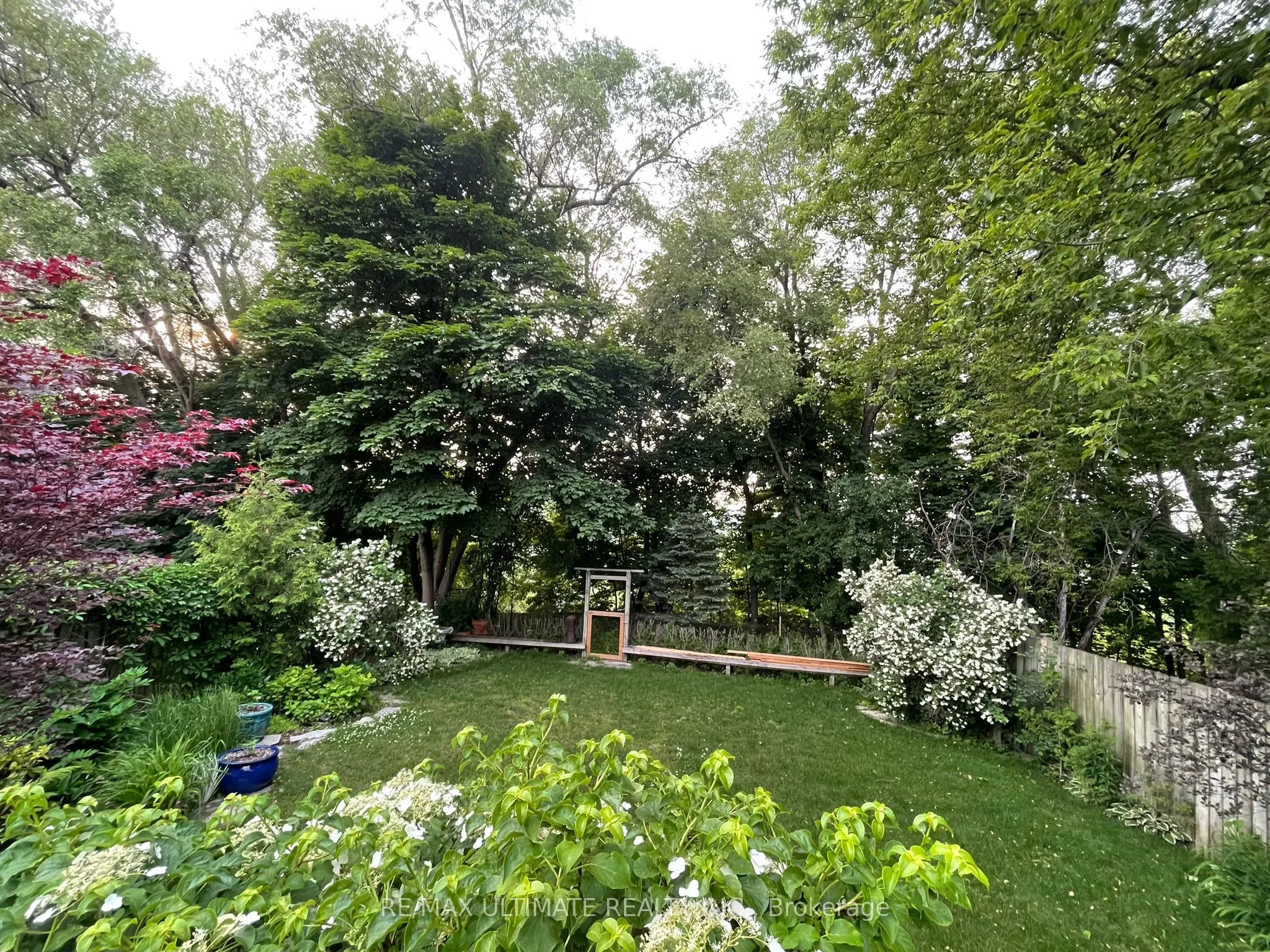 103 Weir Crescent