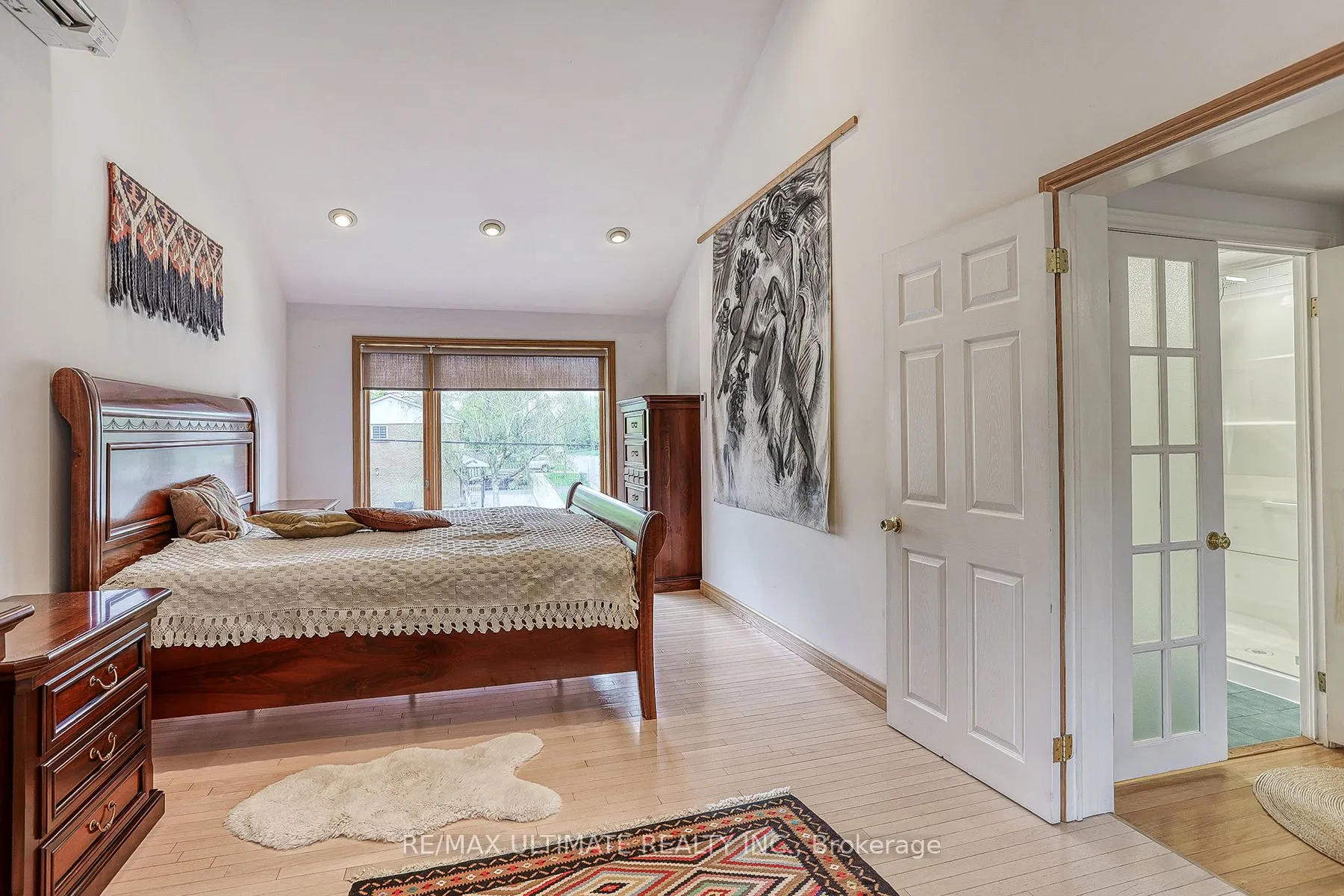 103 Weir Crescent