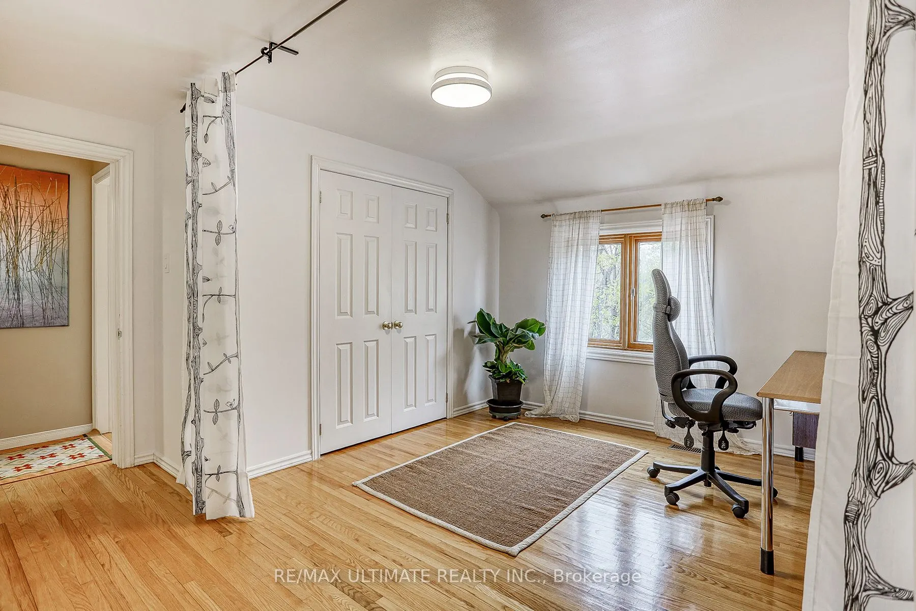 103 Weir Crescent