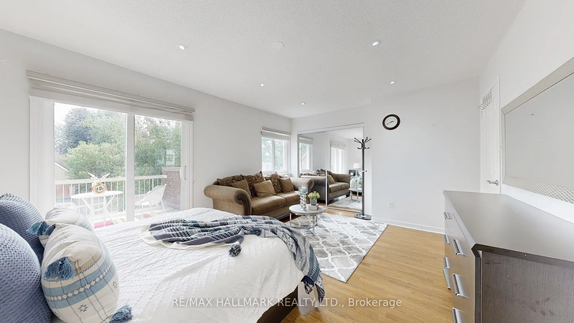 5 Ecclesfield Drive