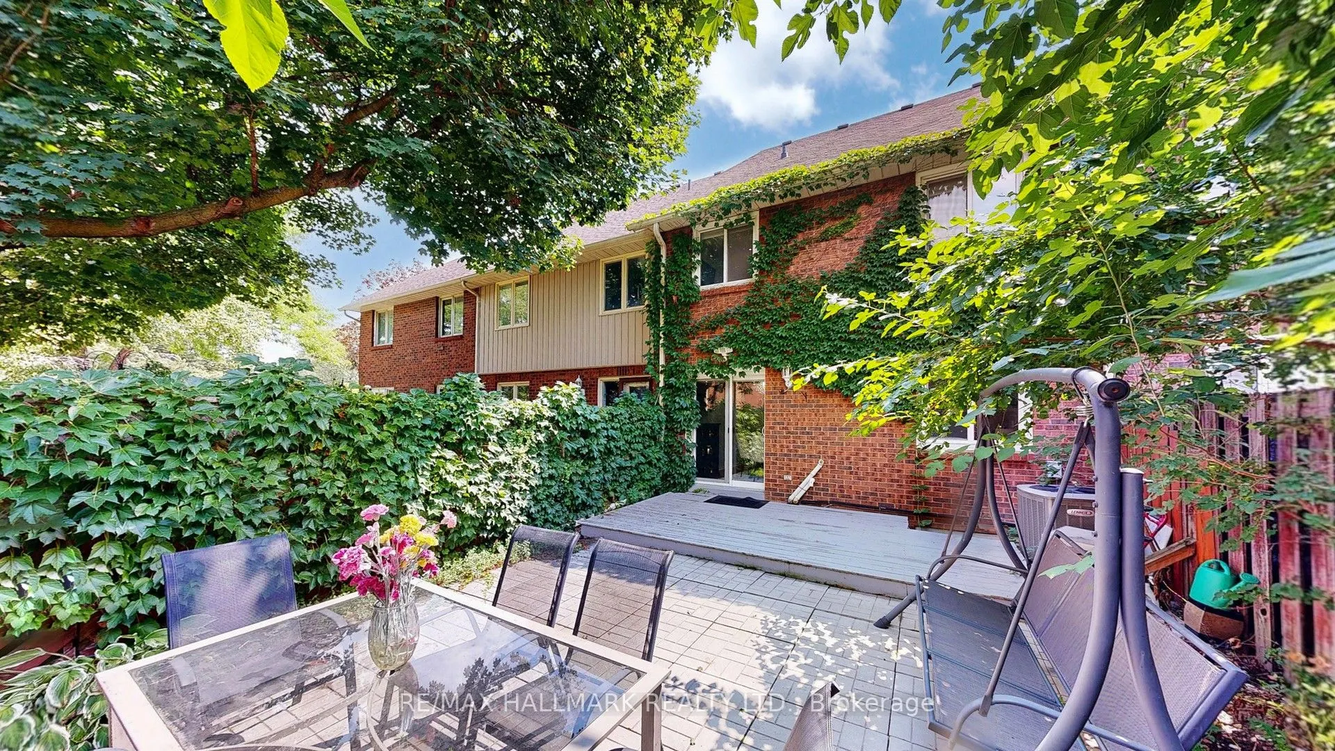 5 Ecclesfield Drive