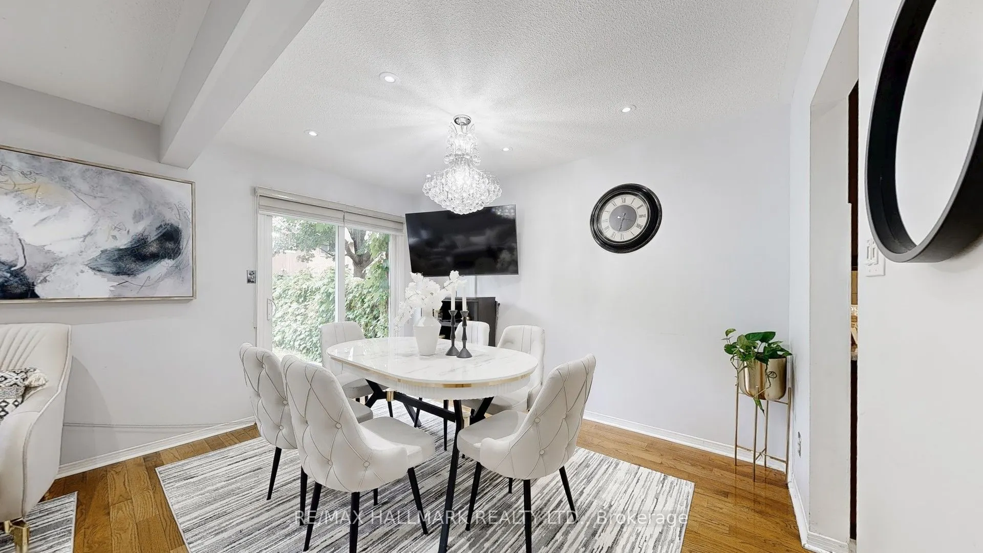 5 Ecclesfield Drive