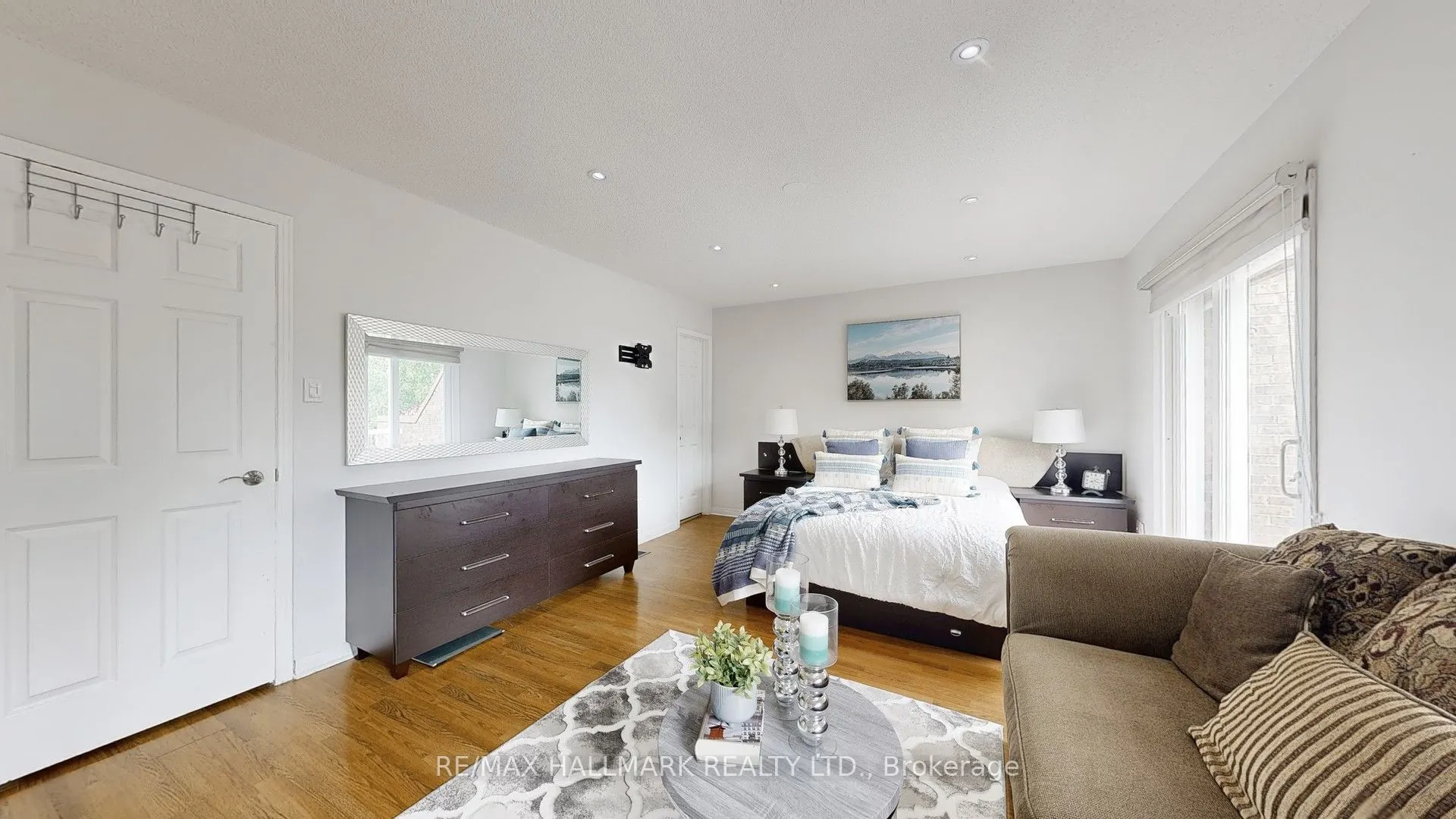 5 Ecclesfield Drive