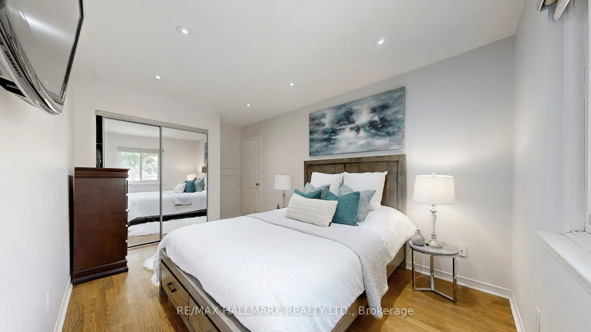 5 Ecclesfield Drive