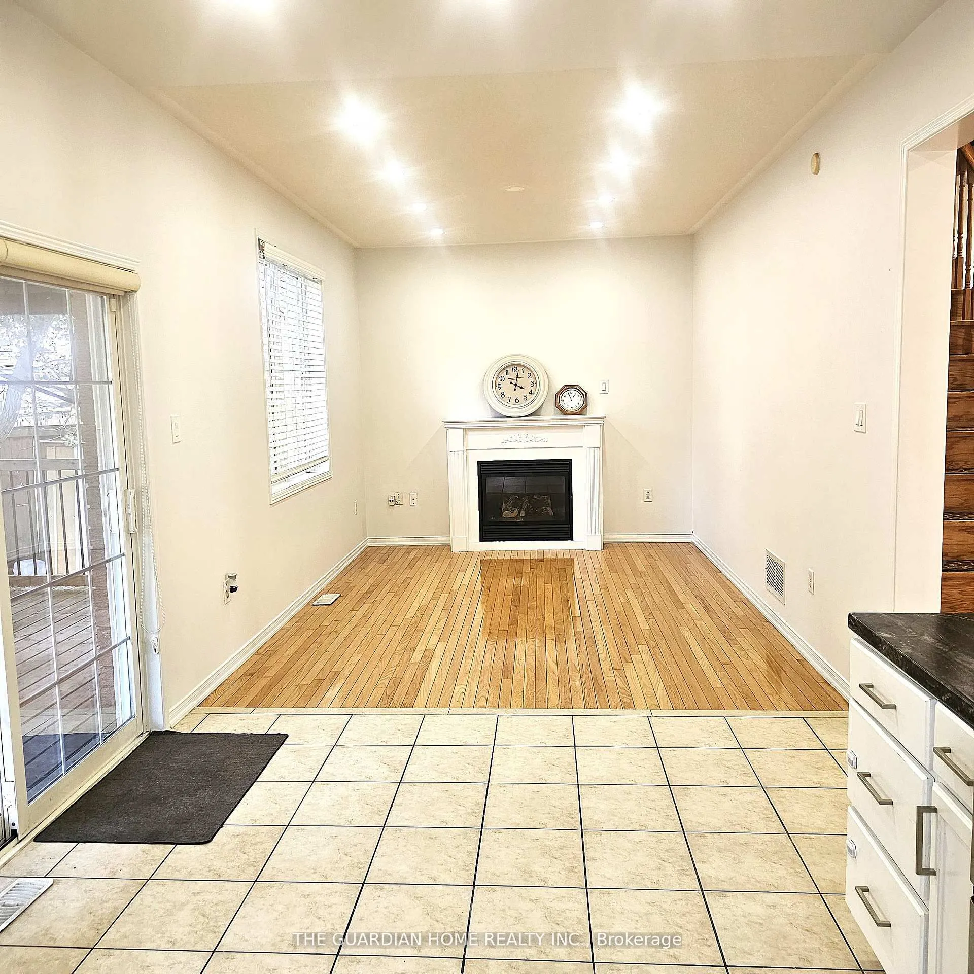 15 Ryder Crescent