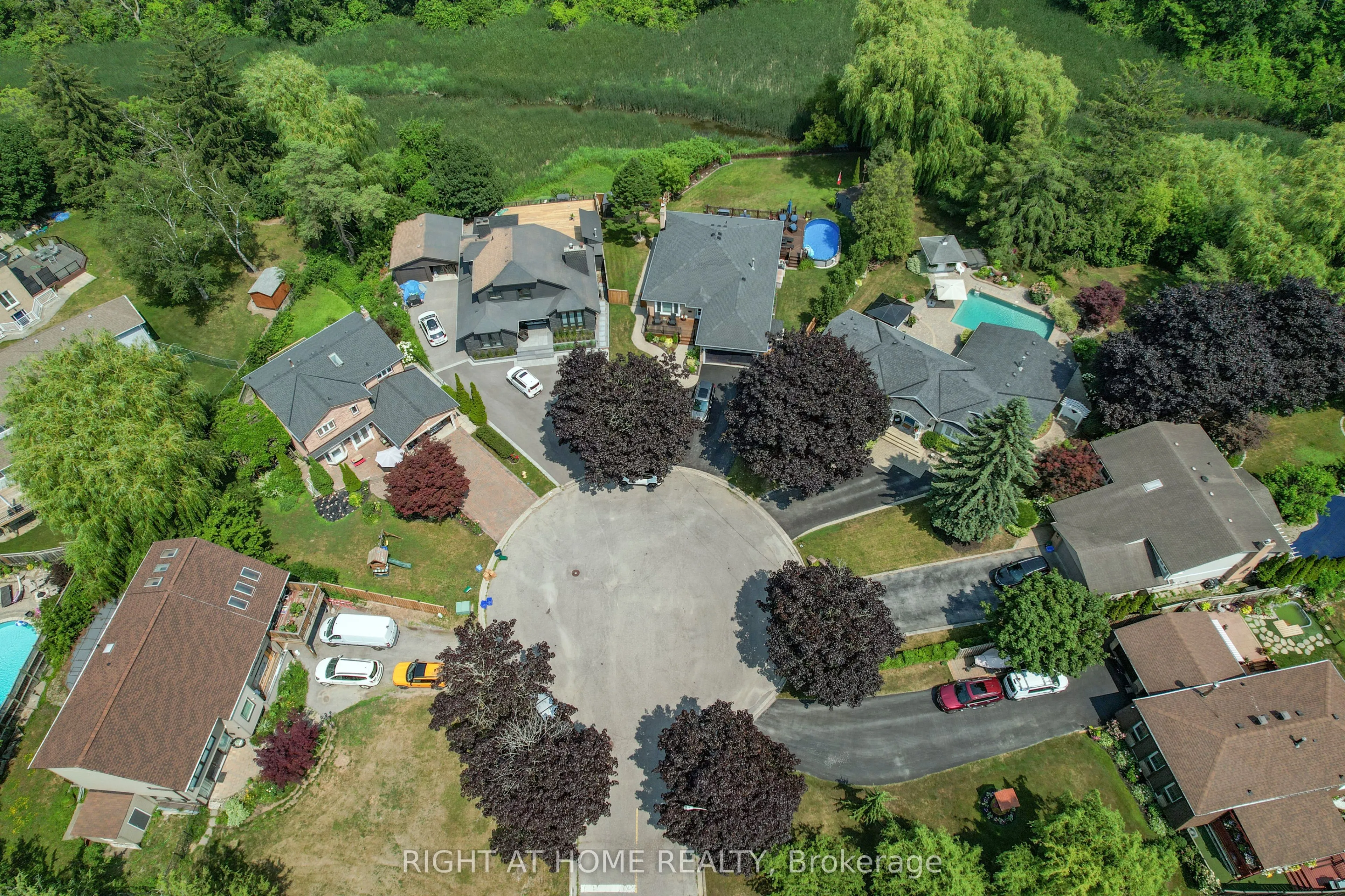1549 Willowside Court
