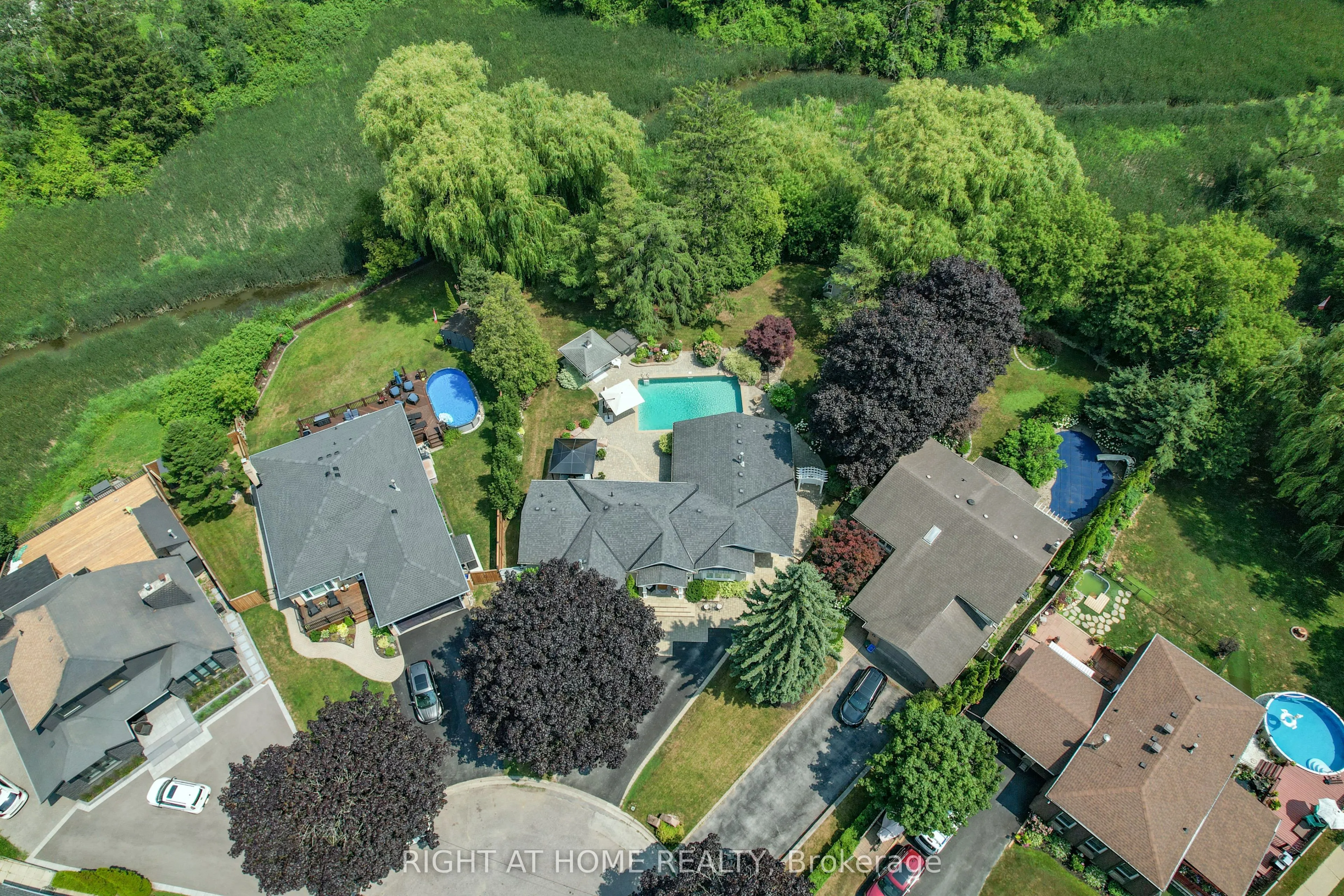 1549 Willowside Court