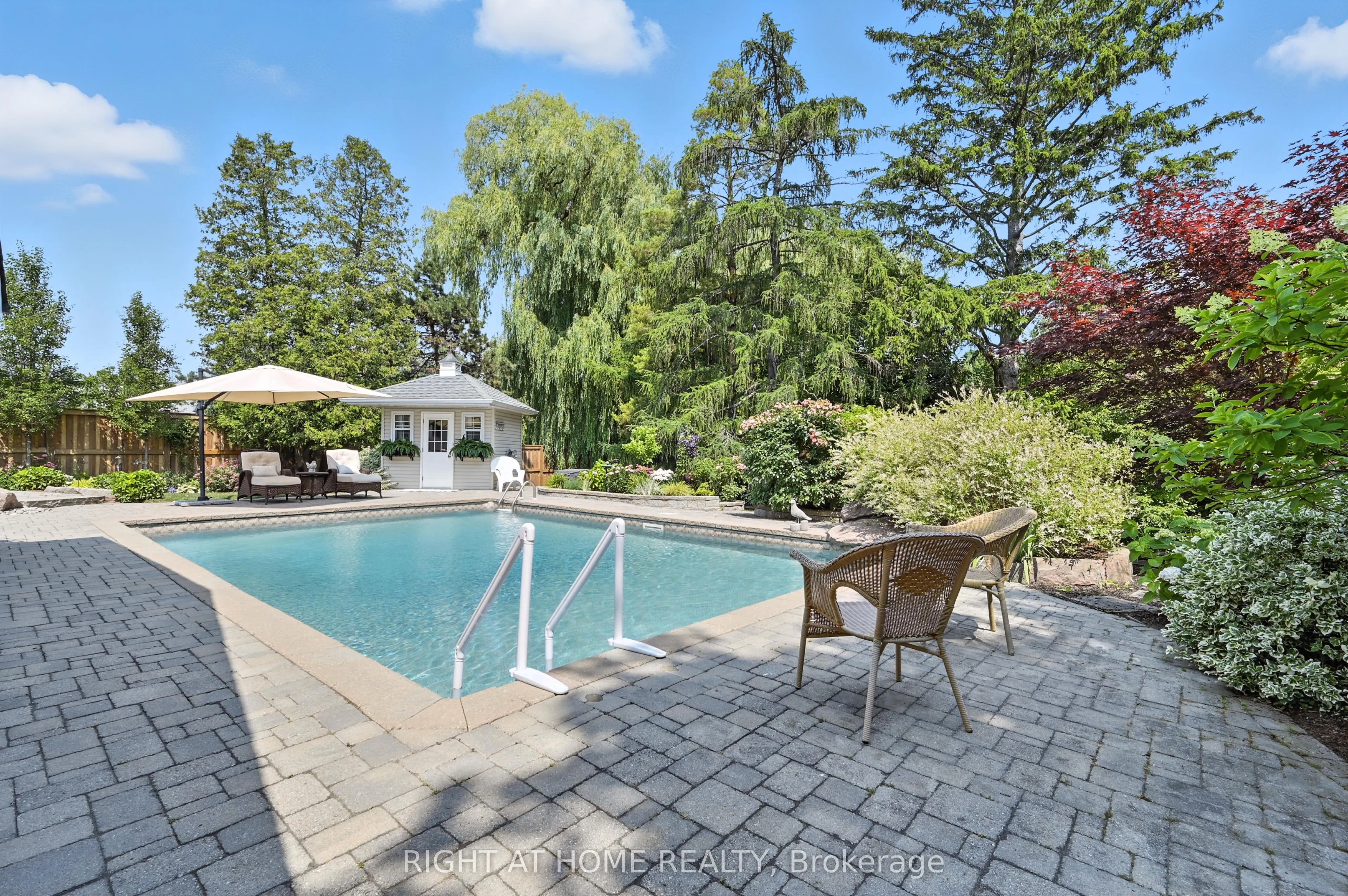 1549 Willowside Court