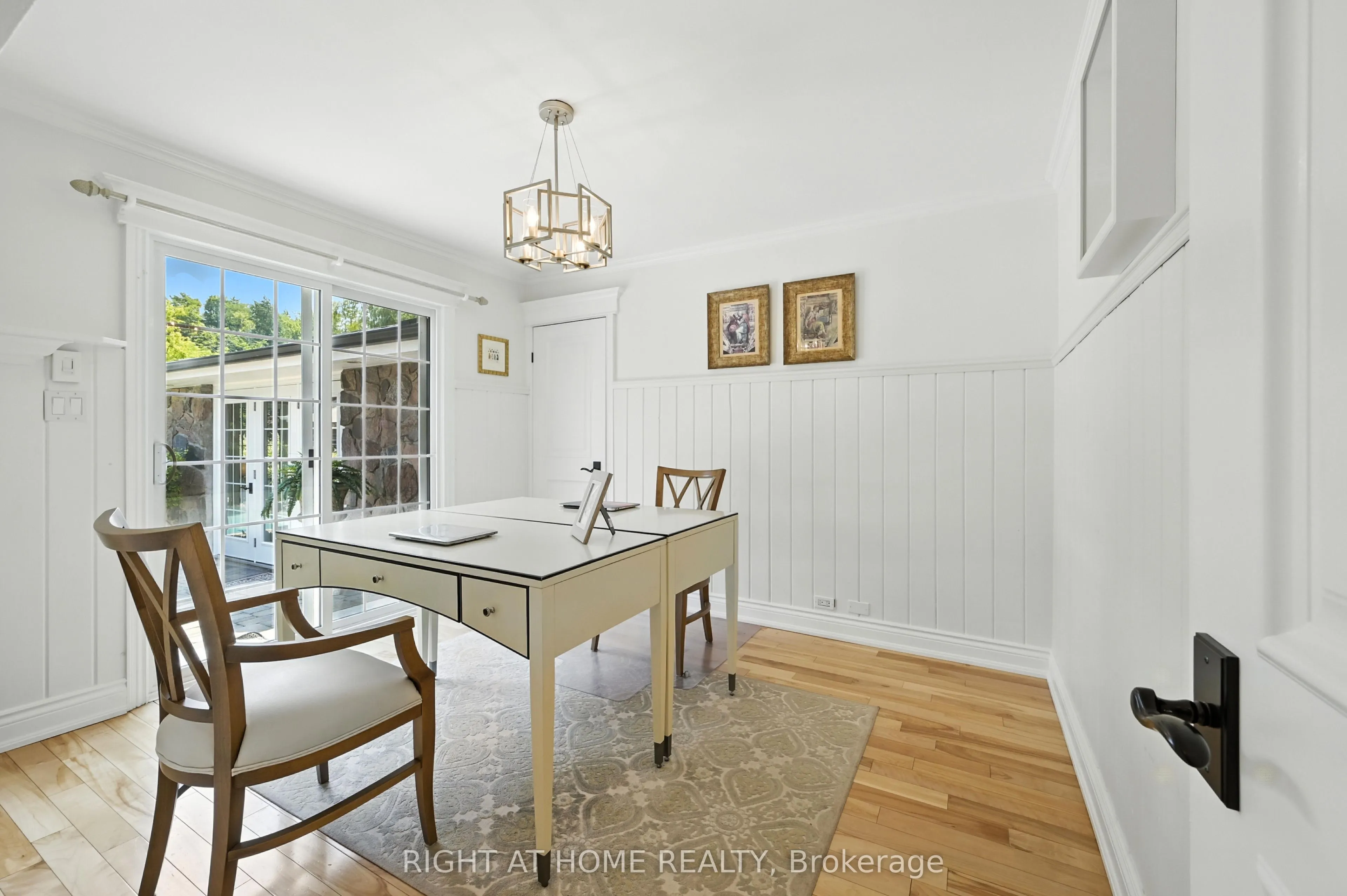 1549 Willowside Court