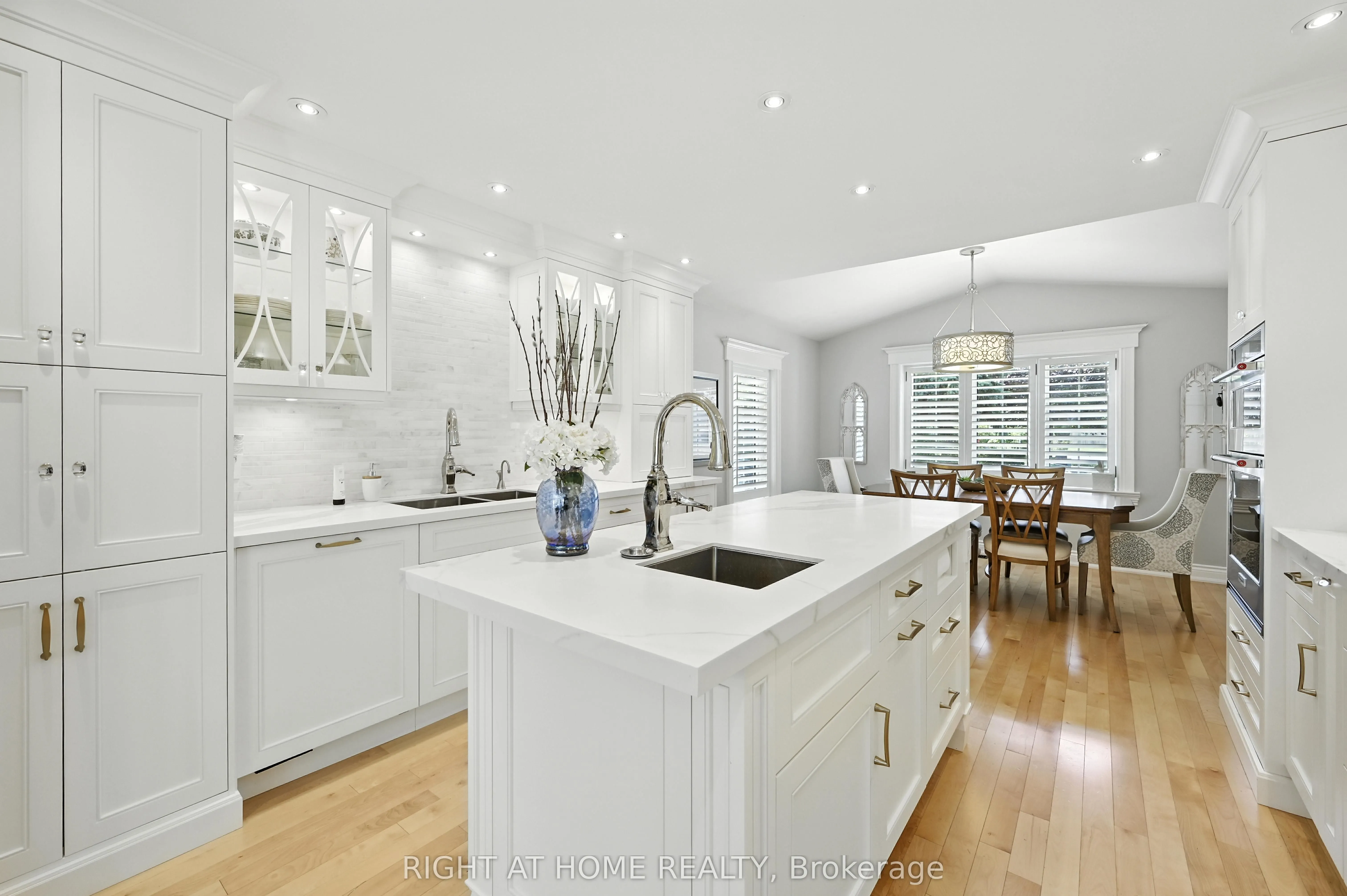 1549 Willowside Court