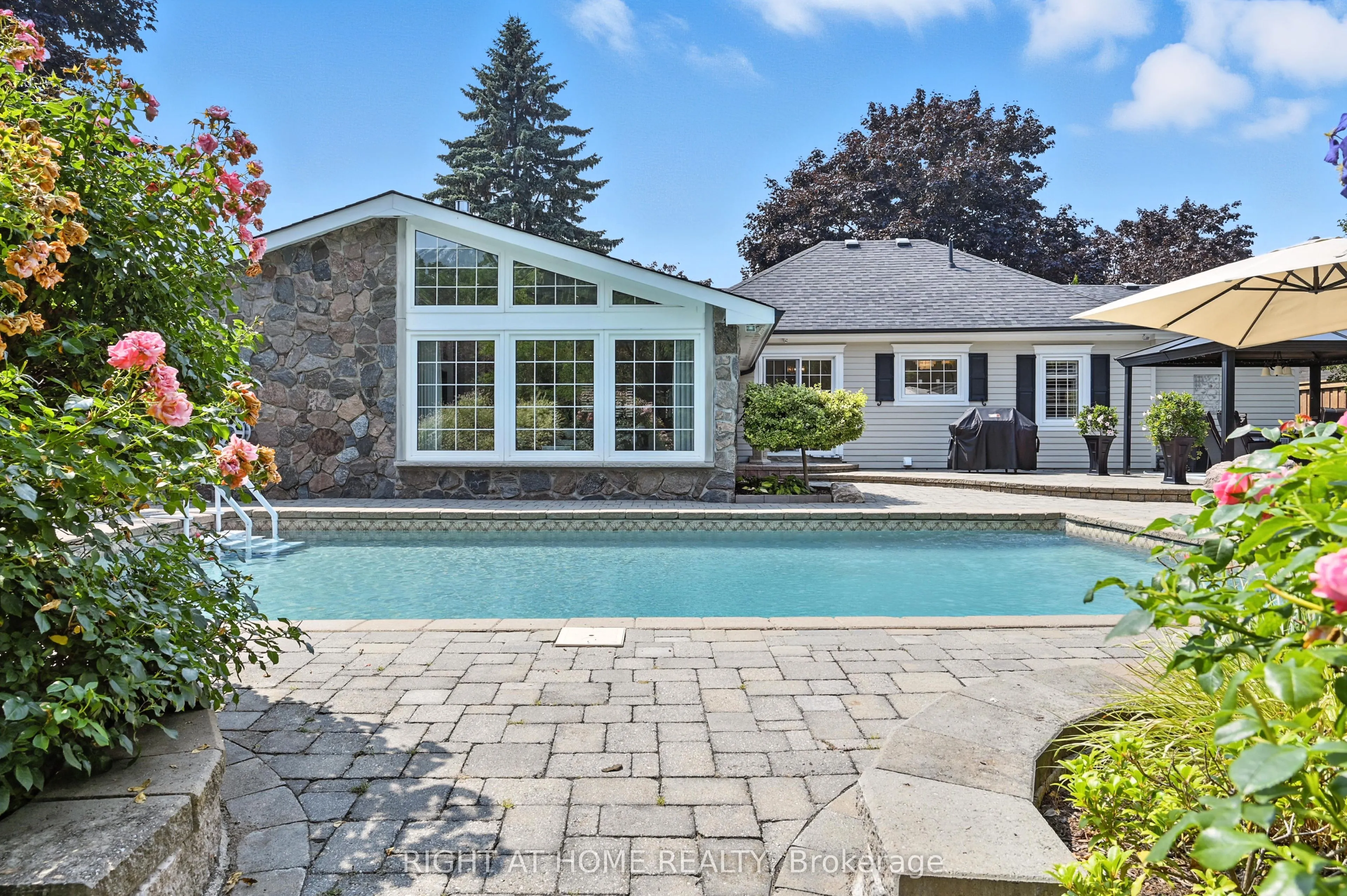 1549 Willowside Court