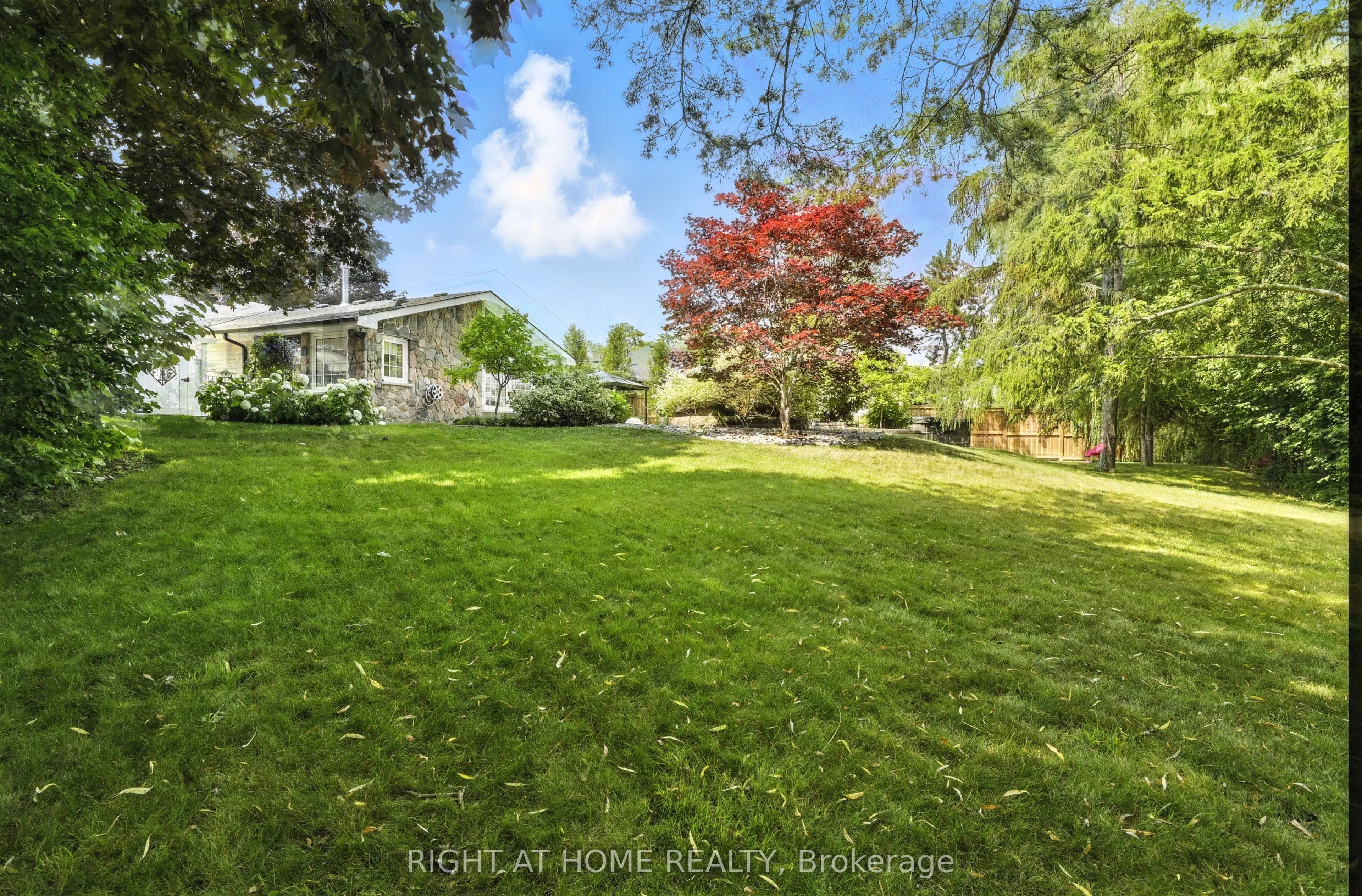 1549 Willowside Court