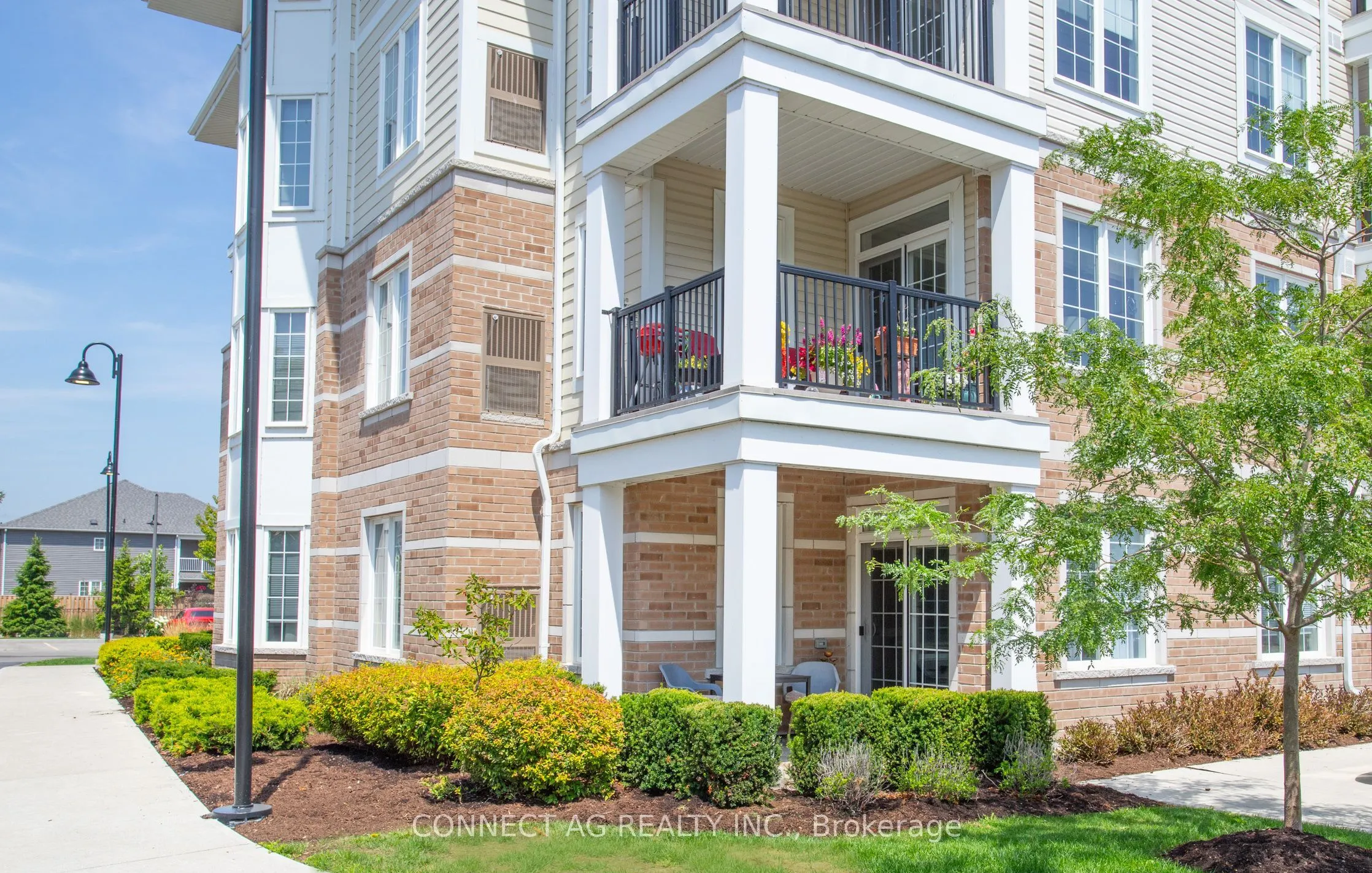 65 Shipway Avenue E, #111
