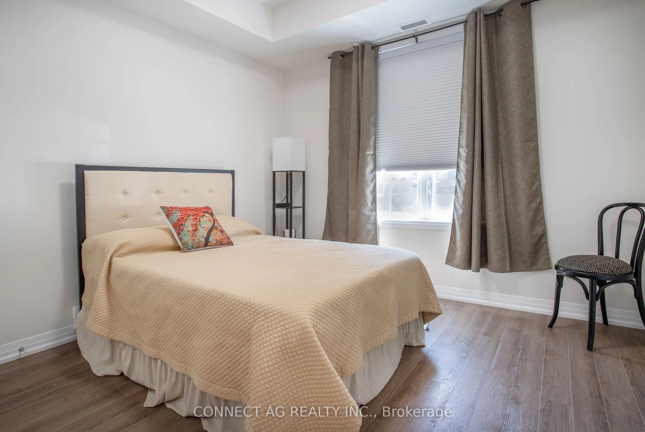 65 Shipway Avenue E, #111