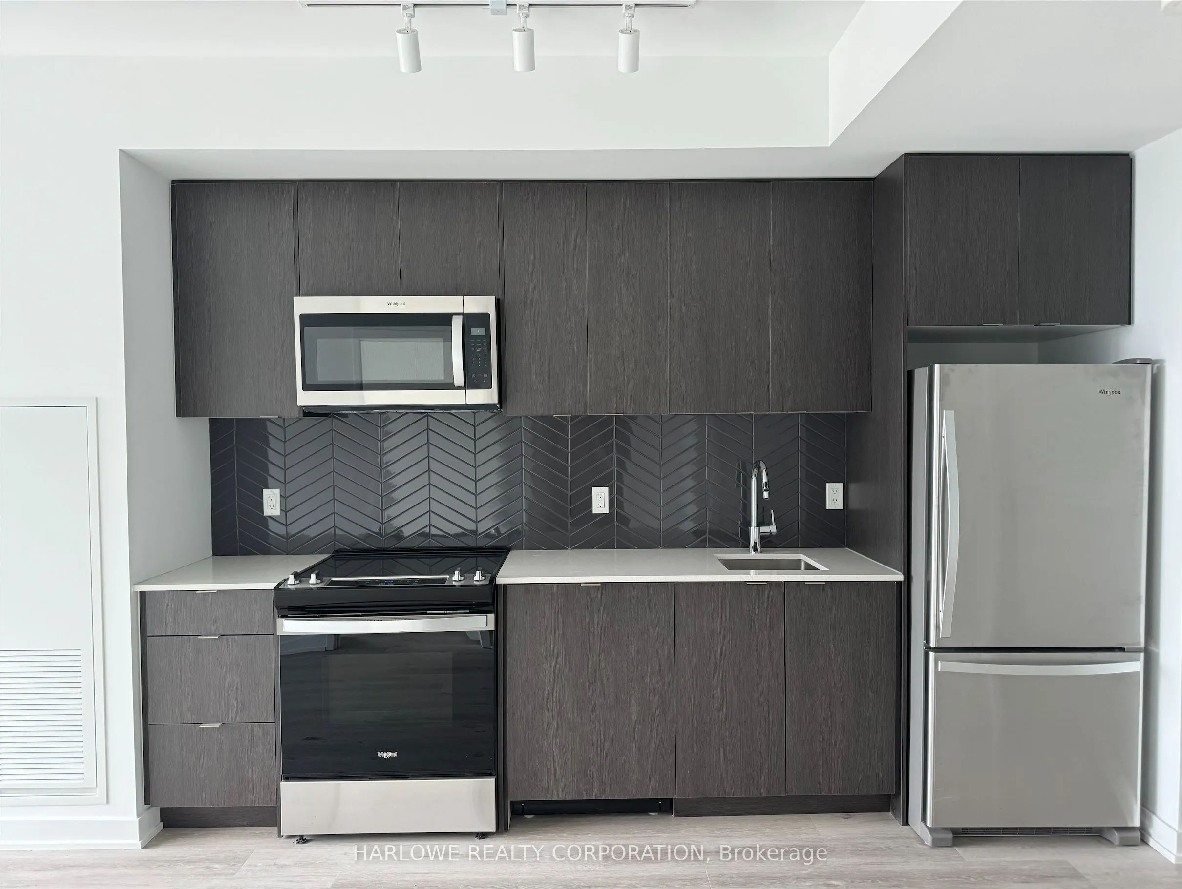1606 Charles Street, #305 A