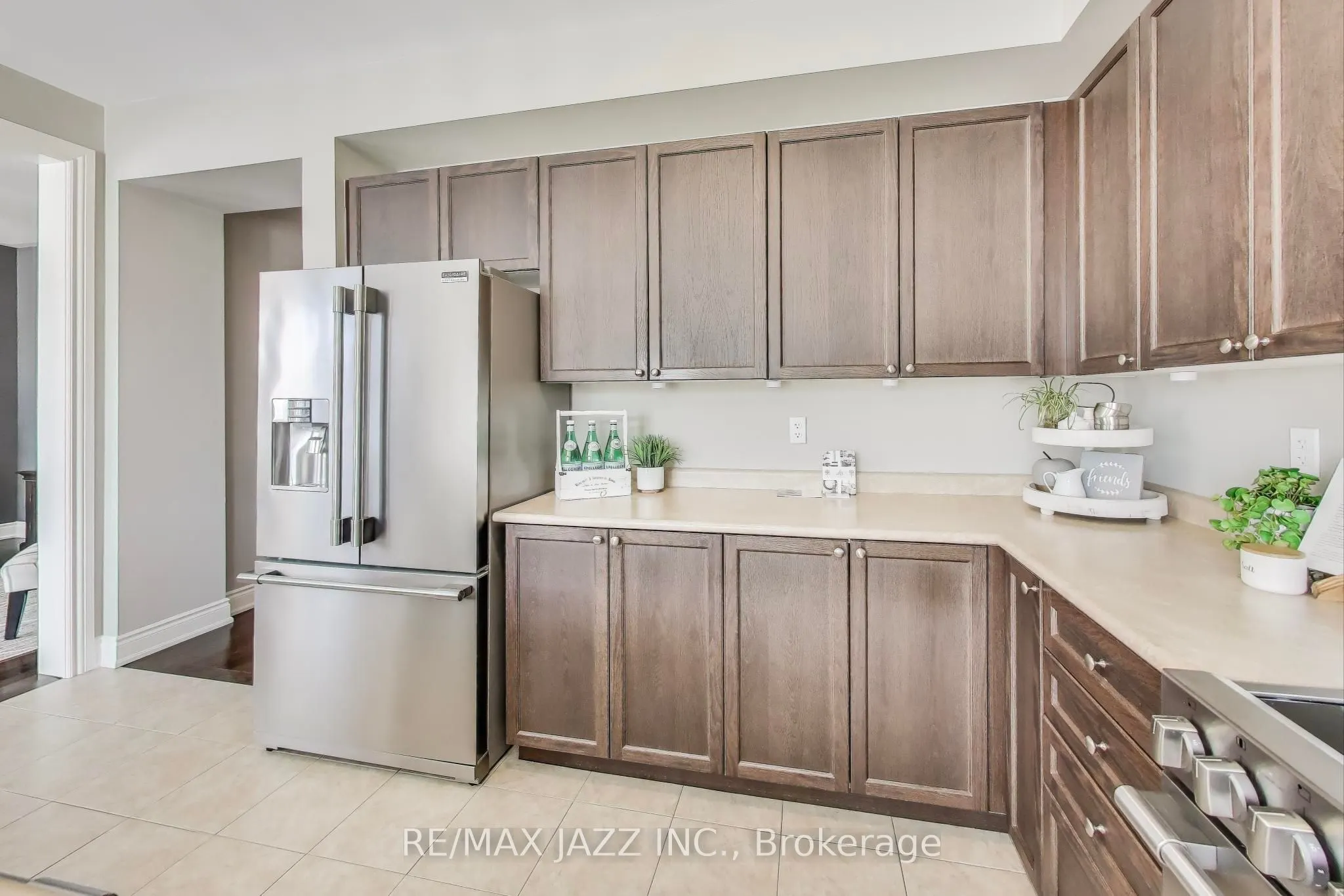 2392 Secreto Drive