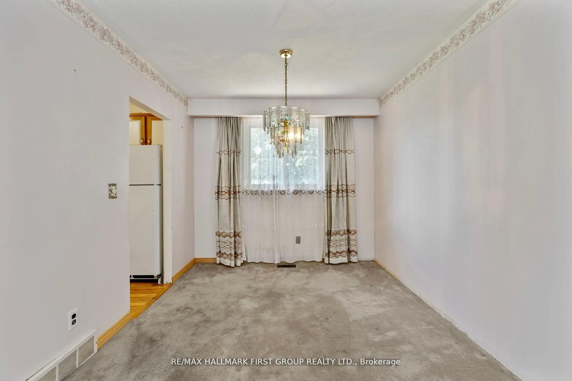 20 Lambard Crescent