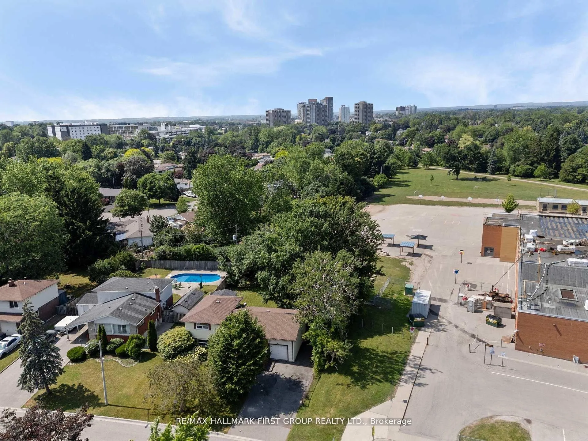 20 Lambard Crescent