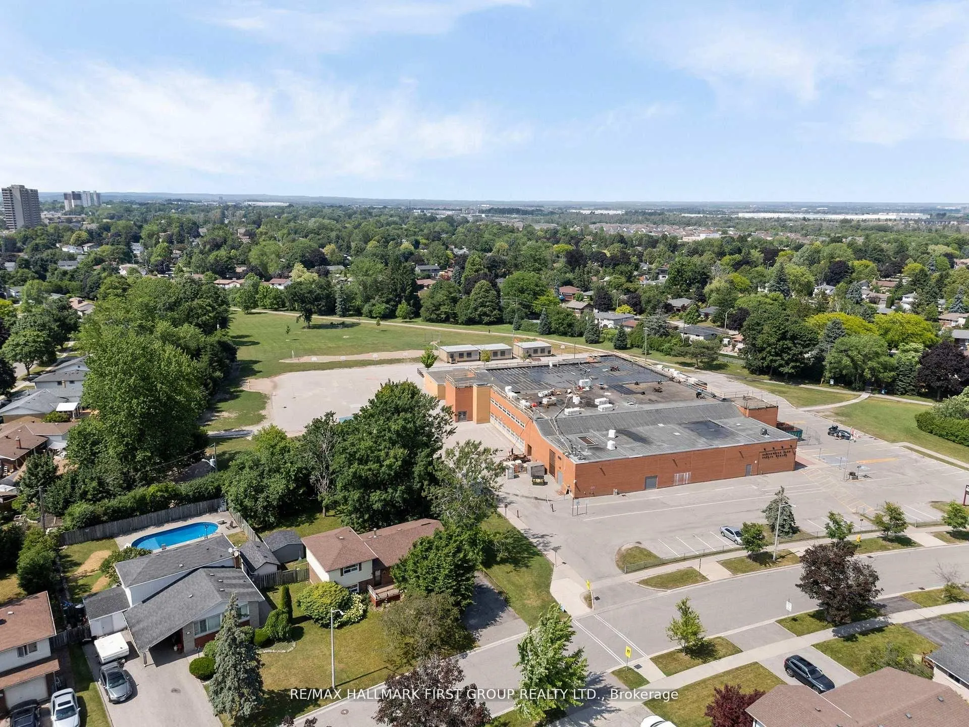 20 Lambard Crescent