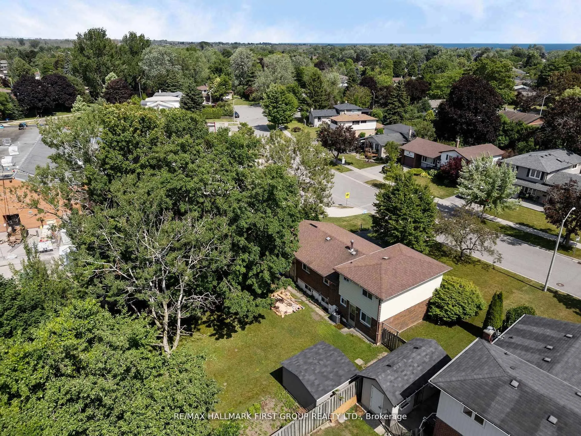 20 Lambard Crescent