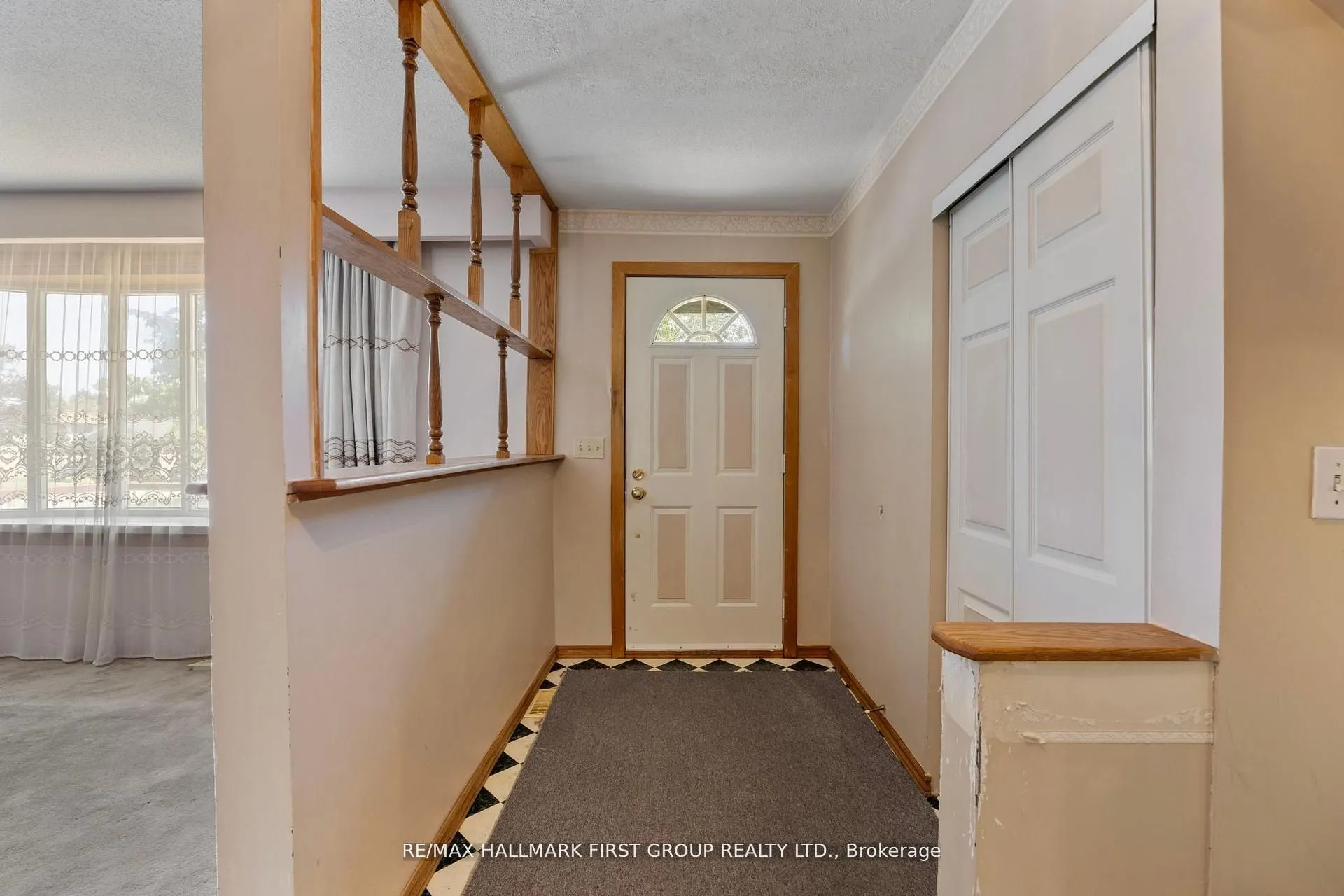20 Lambard Crescent