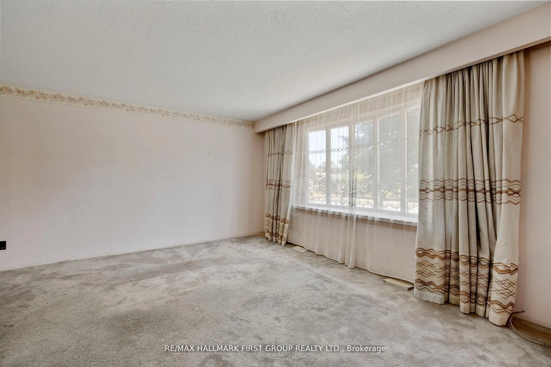 20 Lambard Crescent