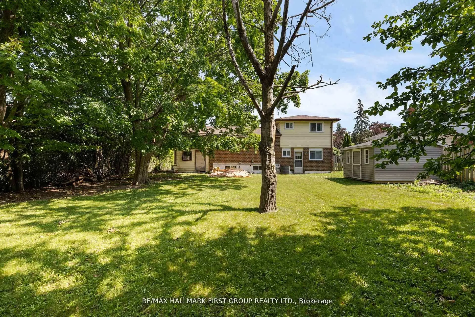 20 Lambard Crescent