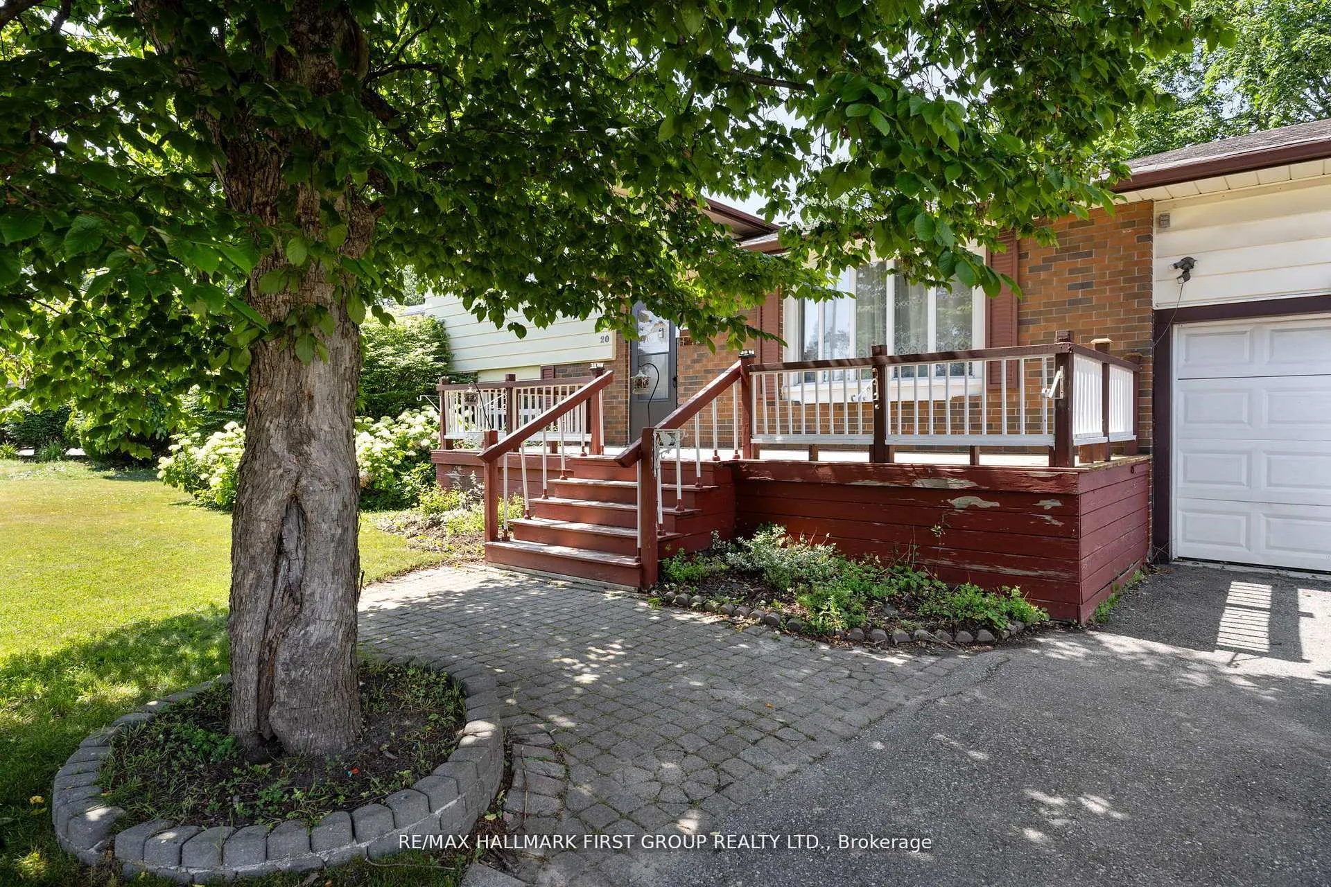 20 Lambard Crescent