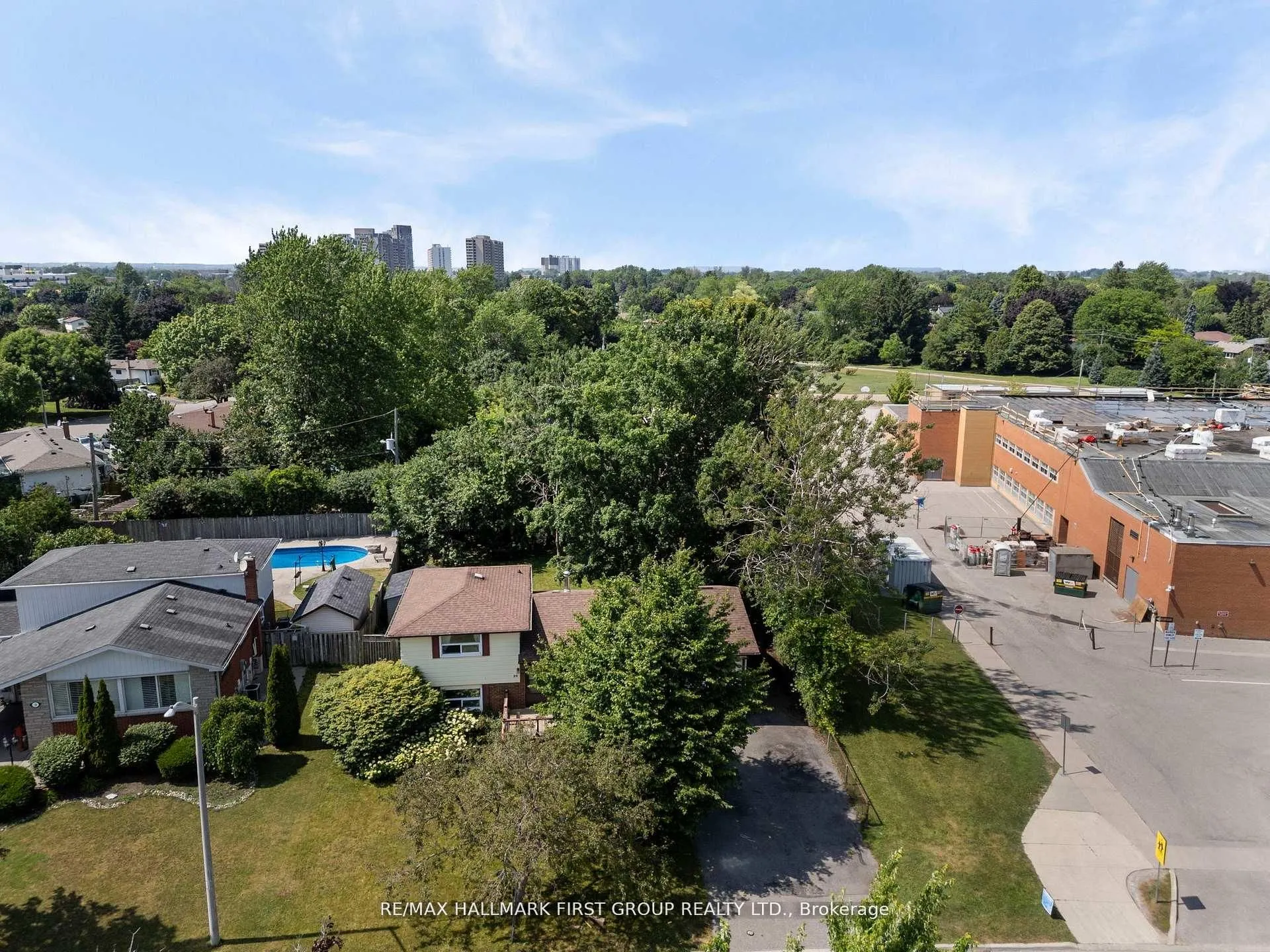 20 Lambard Crescent