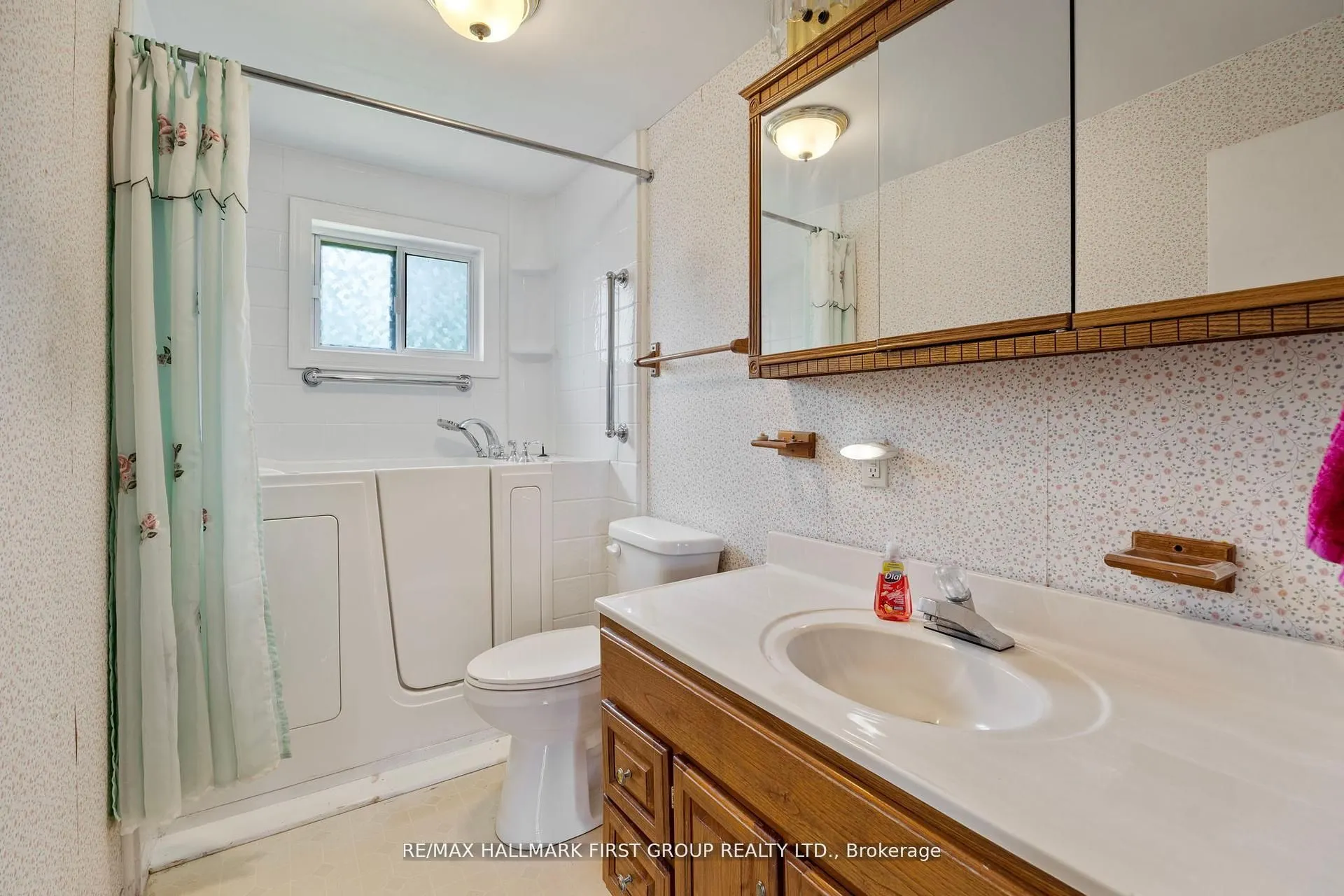 20 Lambard Crescent