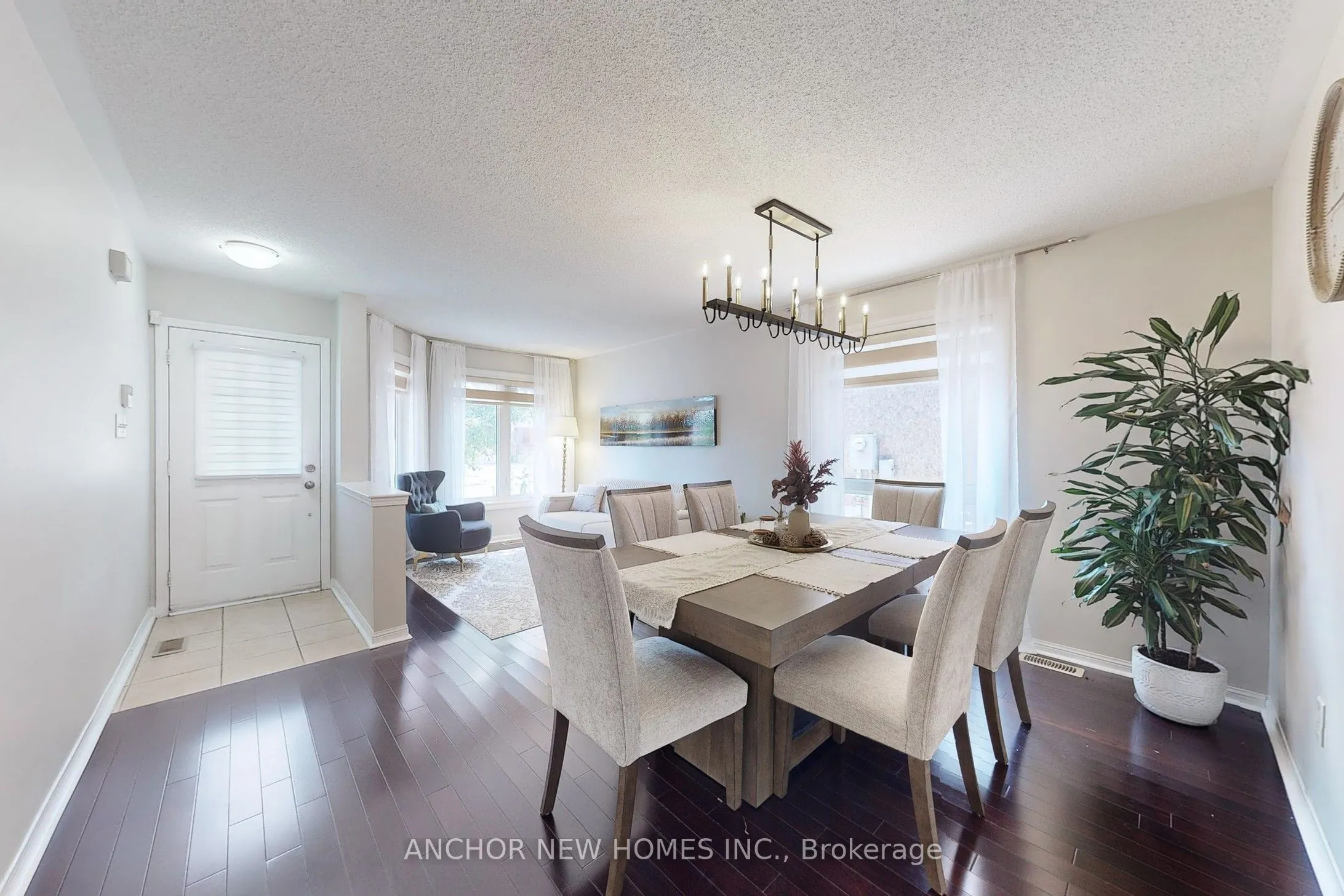 60 Coyote Crescent
