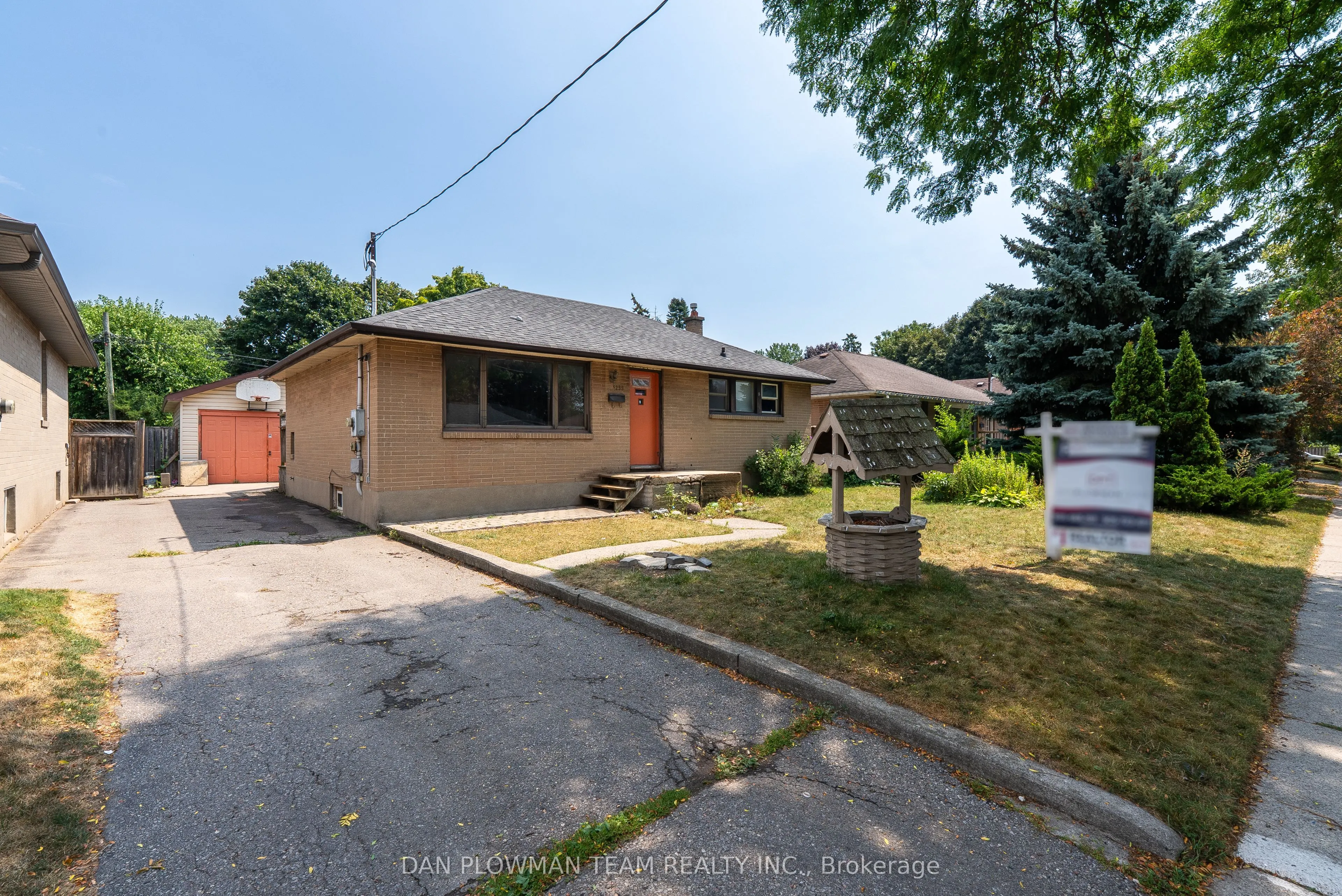 299 Windsor Street