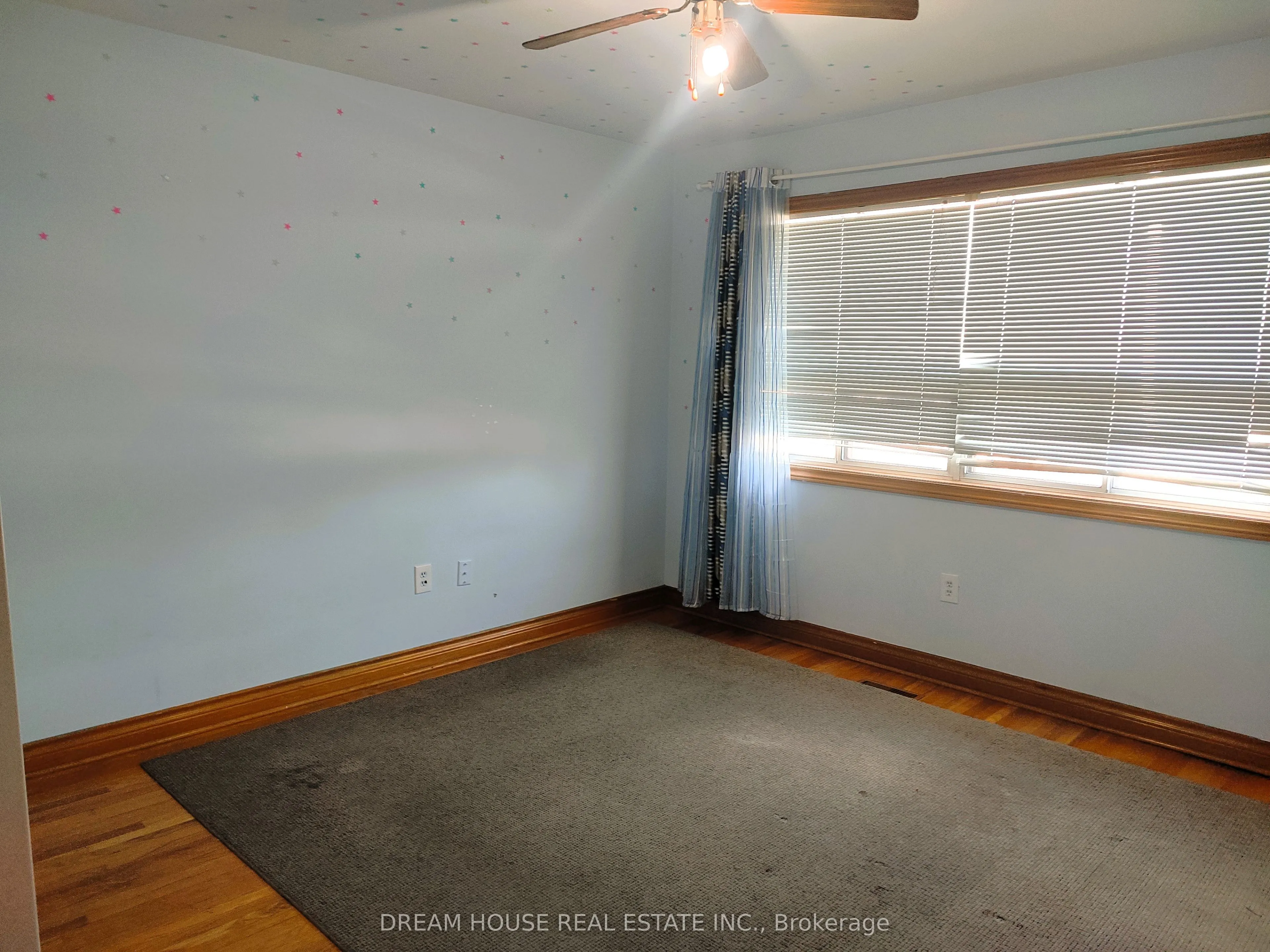 176 Conlins Road, #Main