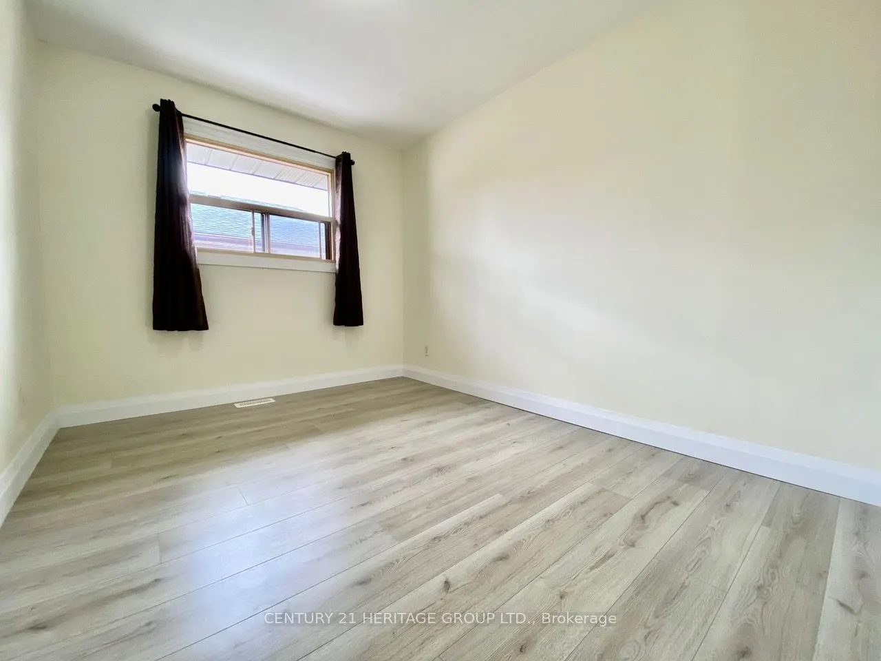 1465 Park Road S, #Main