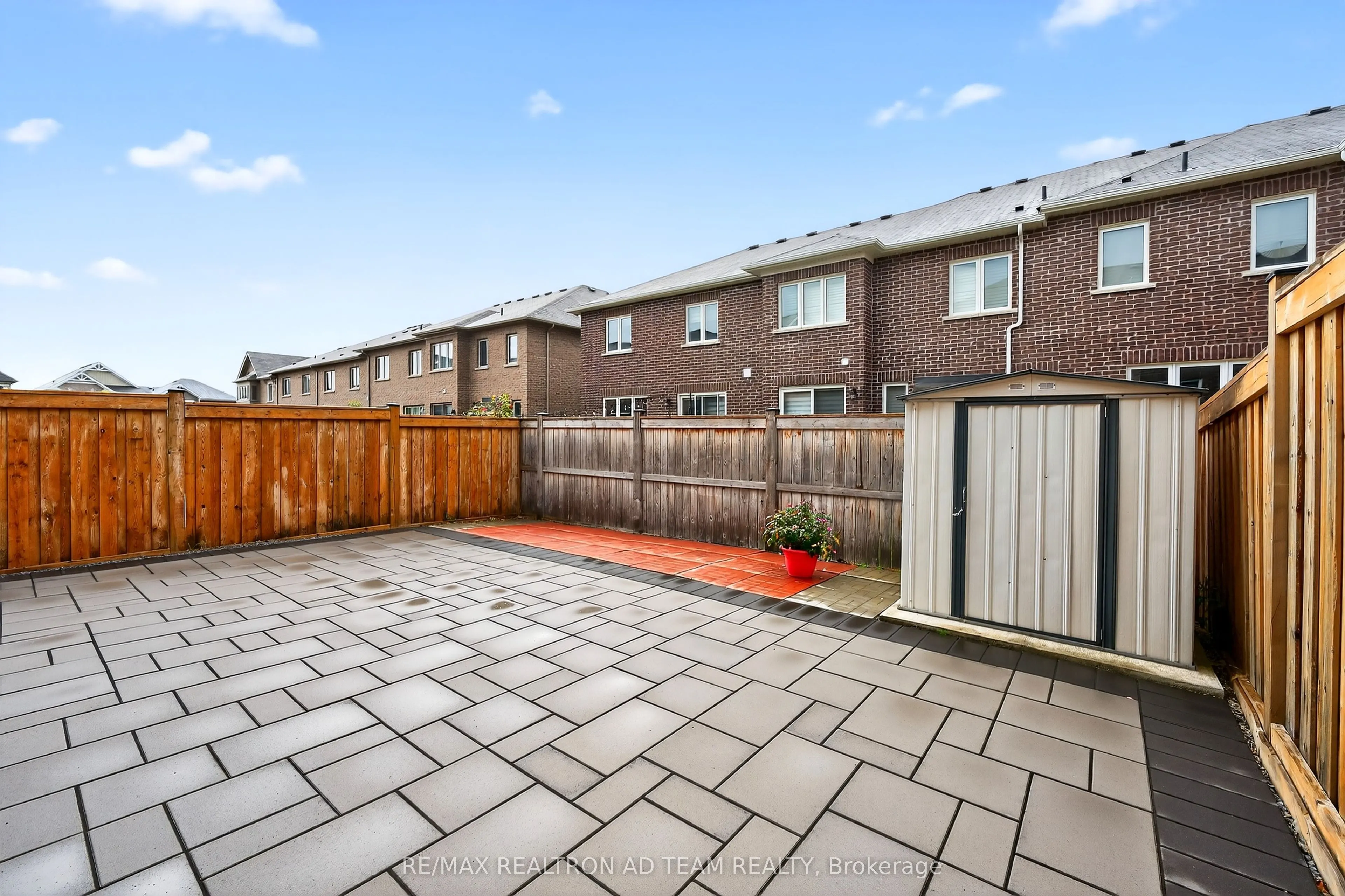 53 Littlebeck Crescent