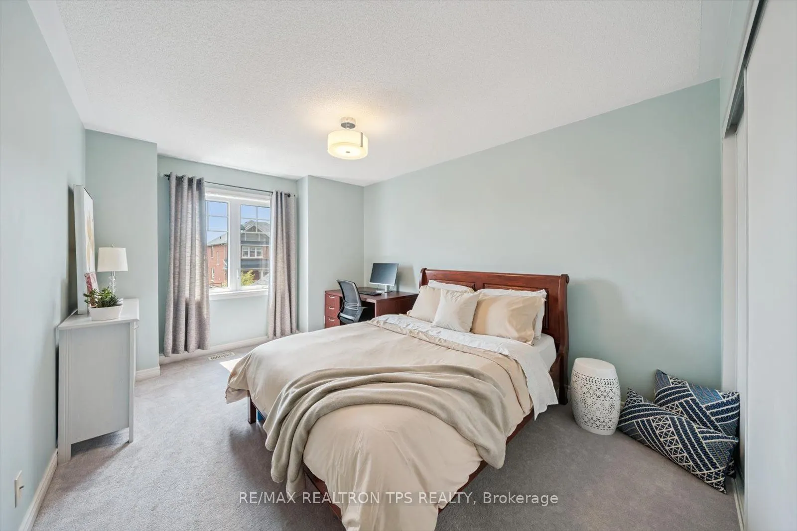 205 Blackwell Crescent
