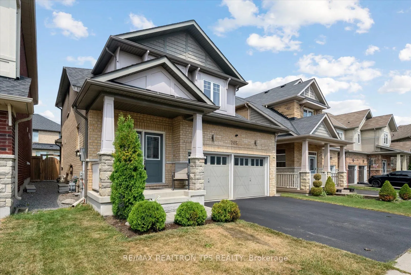 205 Blackwell Crescent
